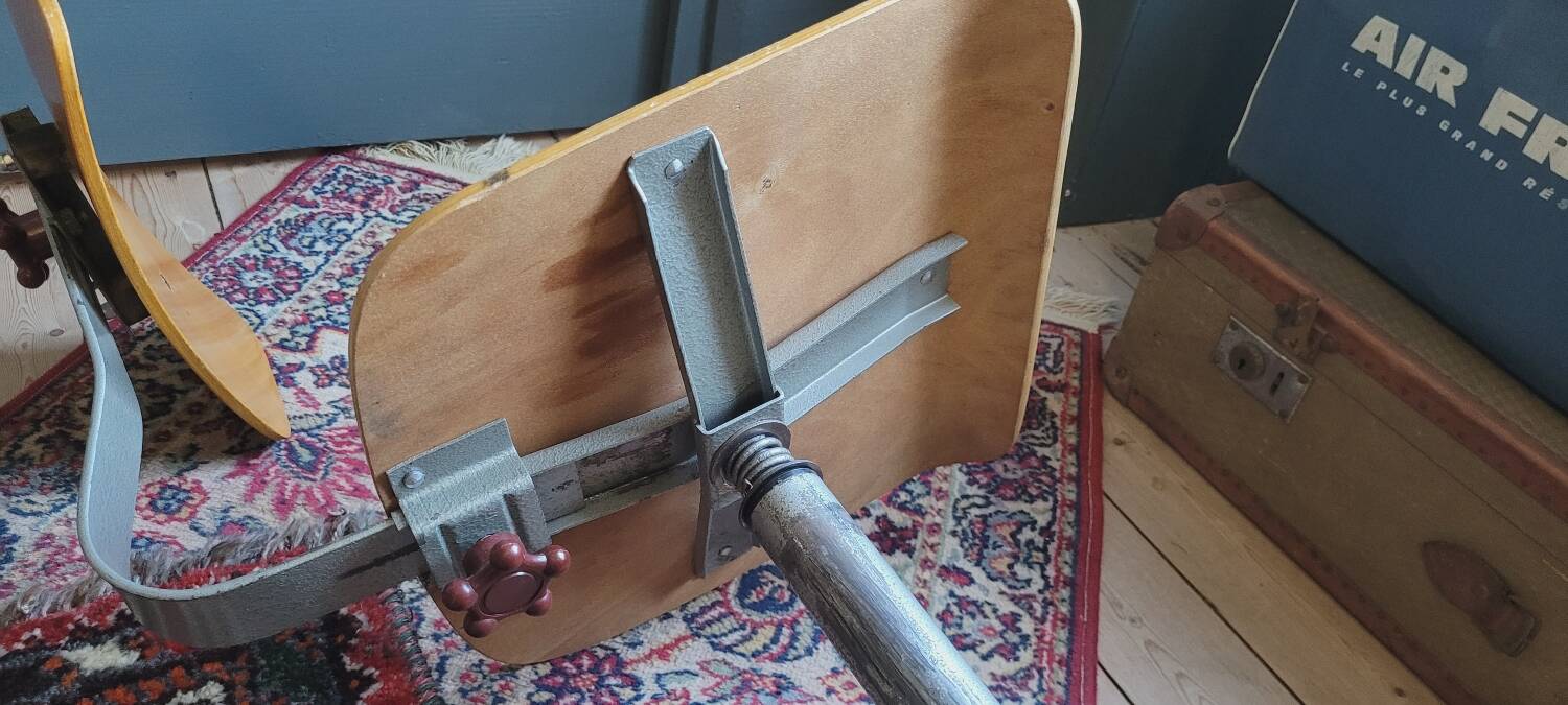 Architect's chair