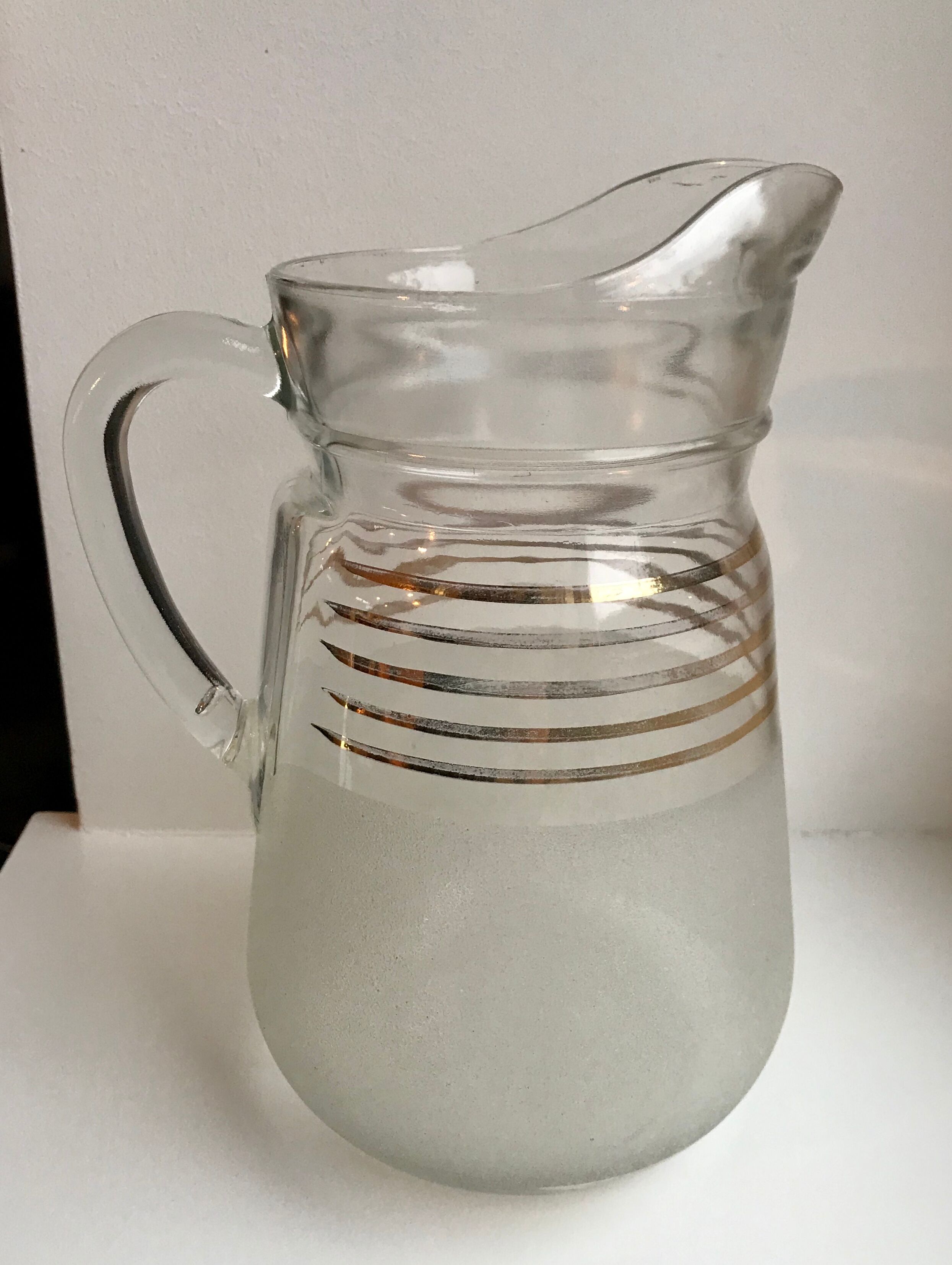 Granite water pitcher with golden edging 50s-60s