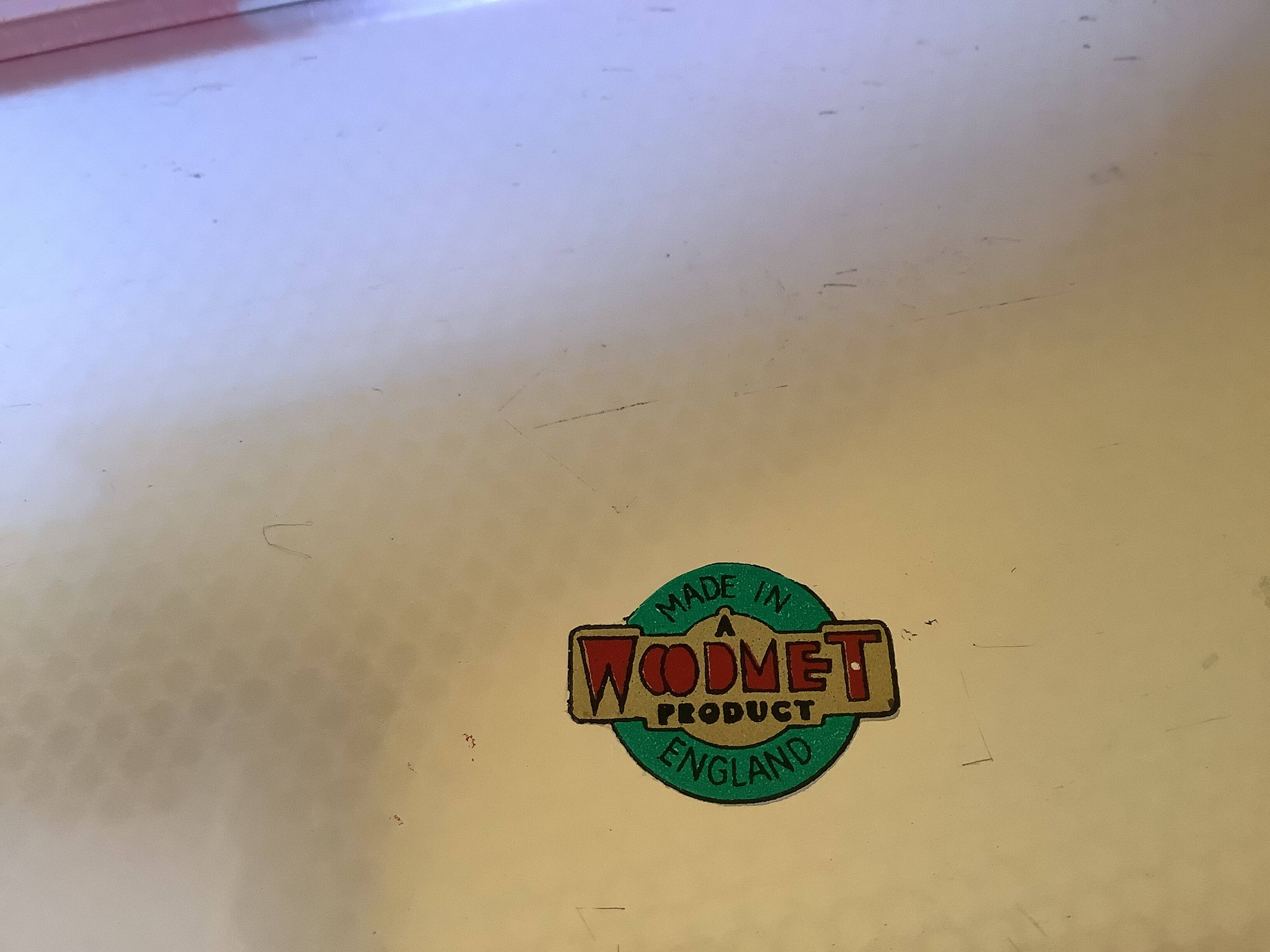 England pink metal tray