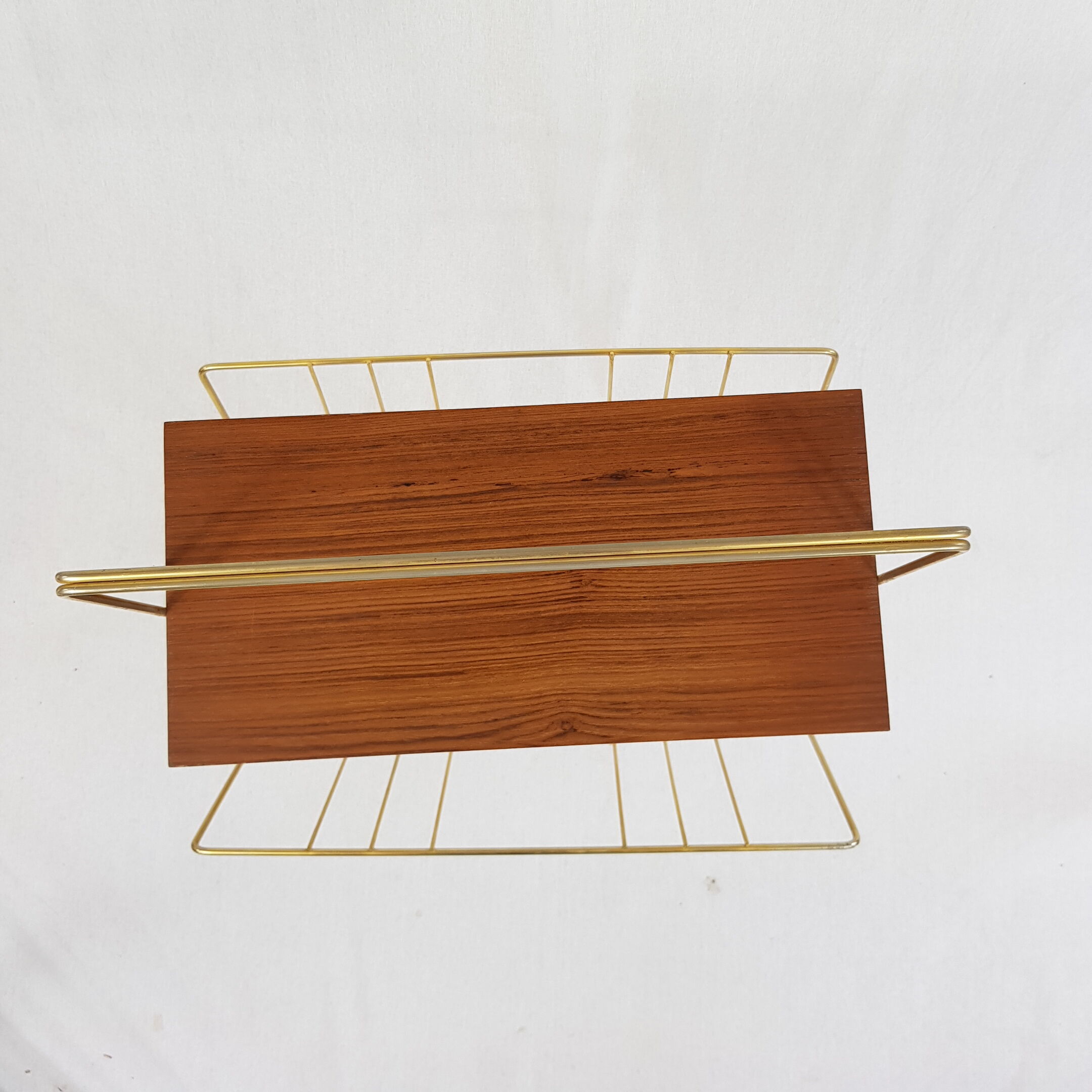 Porte revue acier doré et bois