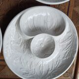 4 barbotine plates with artichoke pattern from Bordallo.