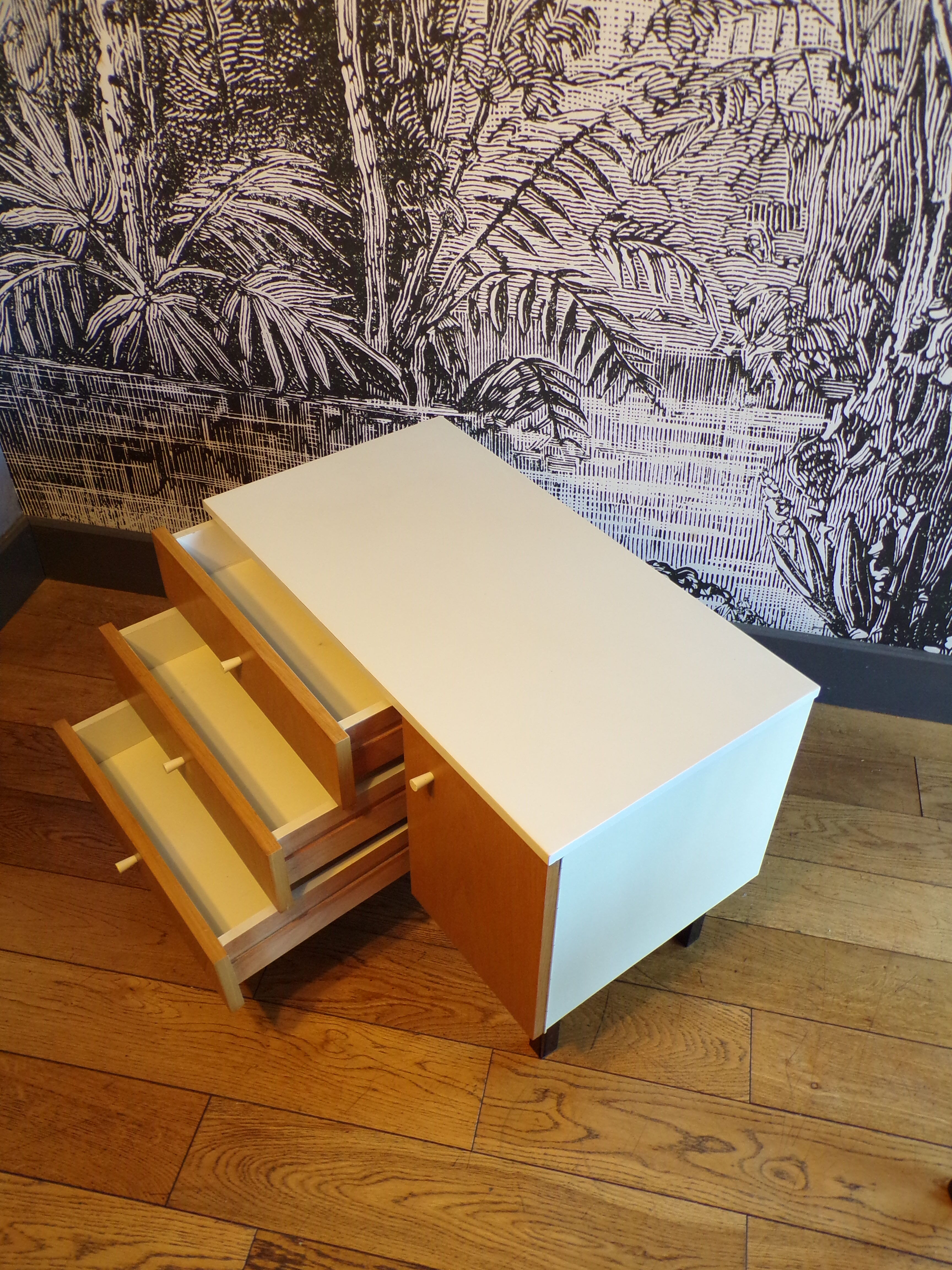 Vintage chest of drawers 1960-70