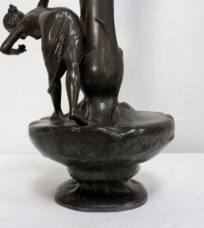 Pewter vase, "Young woman picking a water lily", signed P. Jean, Art Nouveau early twentieth century