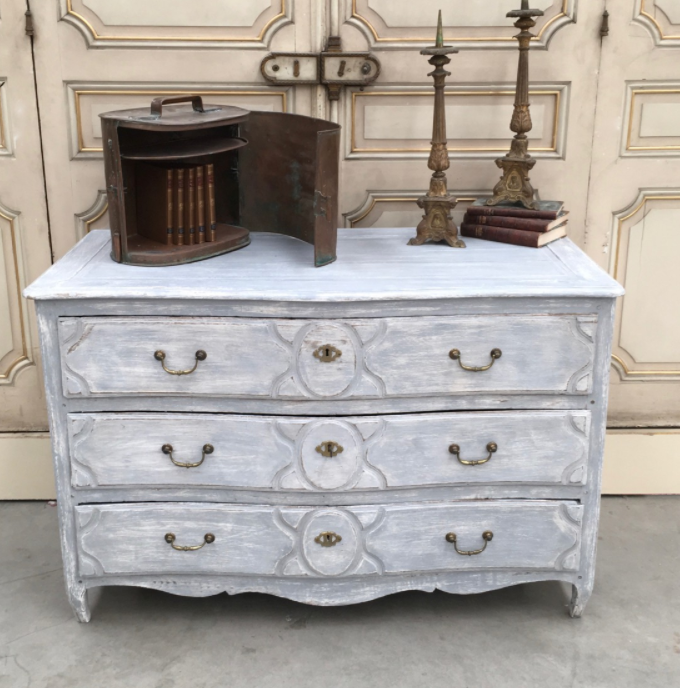 The 18th century Provencal painted Dresser