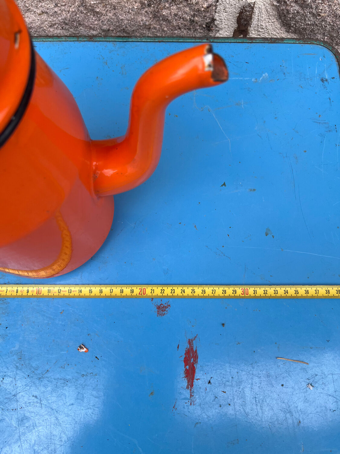 Enamelled coffee maker