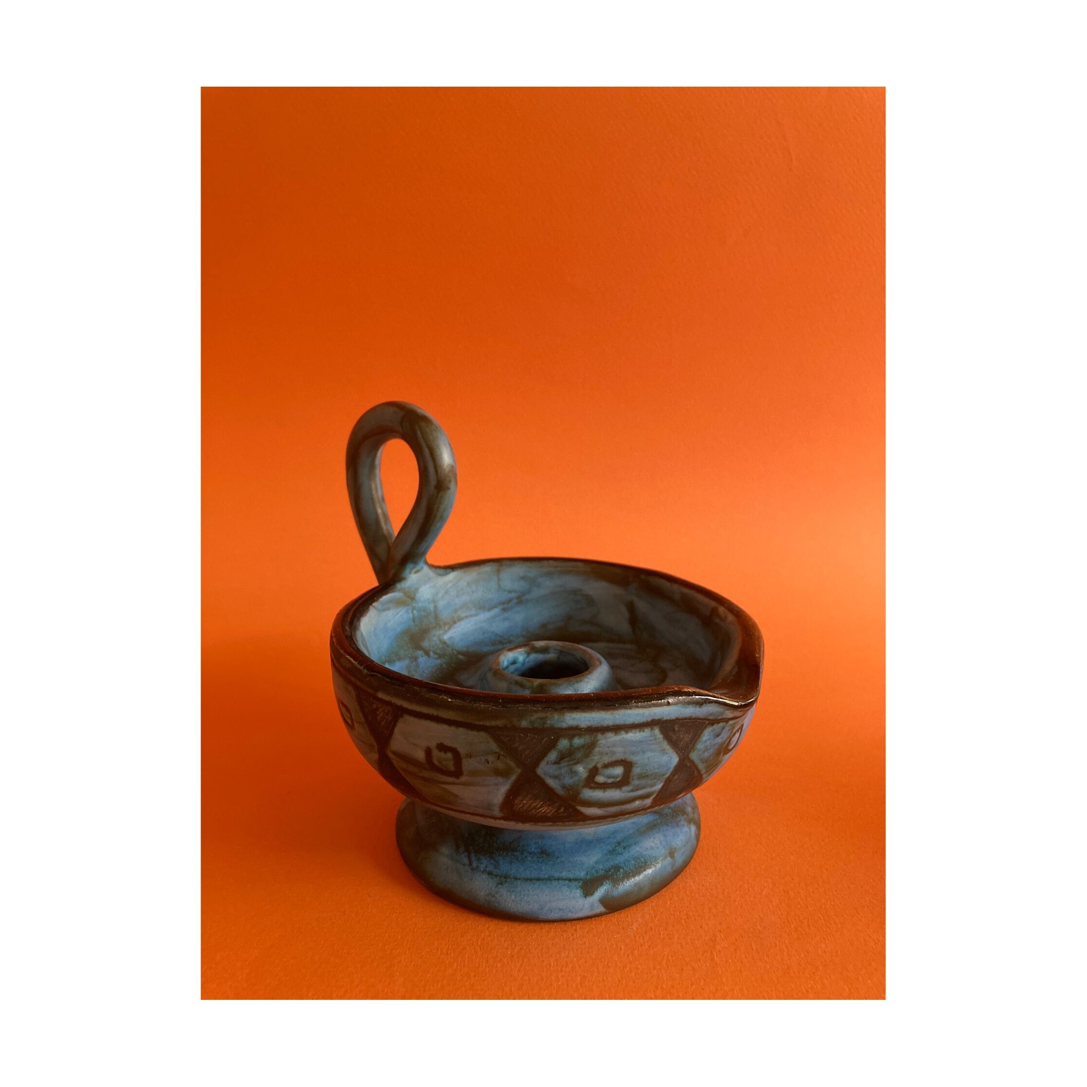 Ceramic candle holder