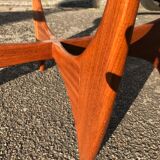 Astro oval coffee table - designer Victor Wilkins - edition g plan - 1960
