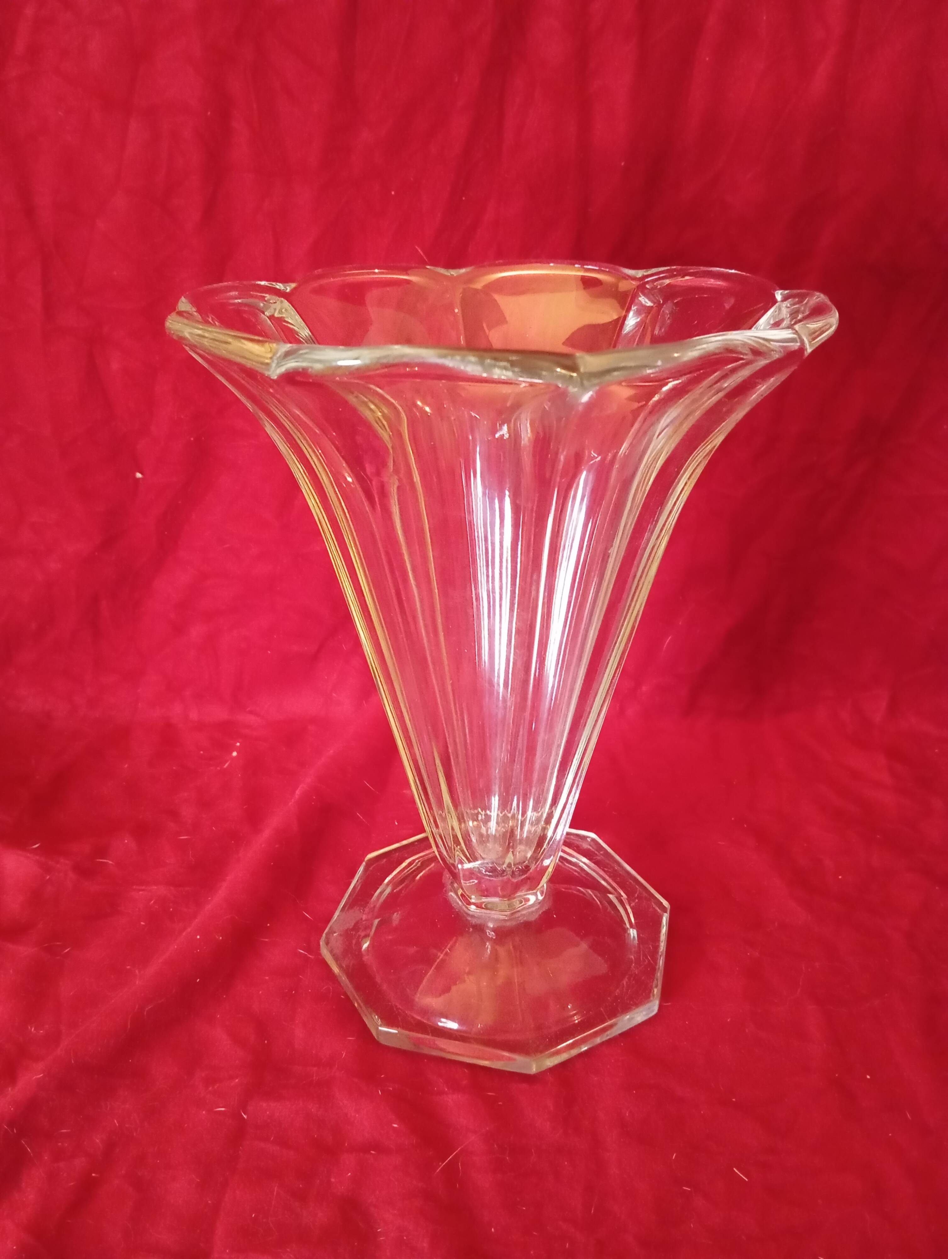 ART DECO GLASS VASE