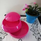 Aperitif servant, sewing, desk