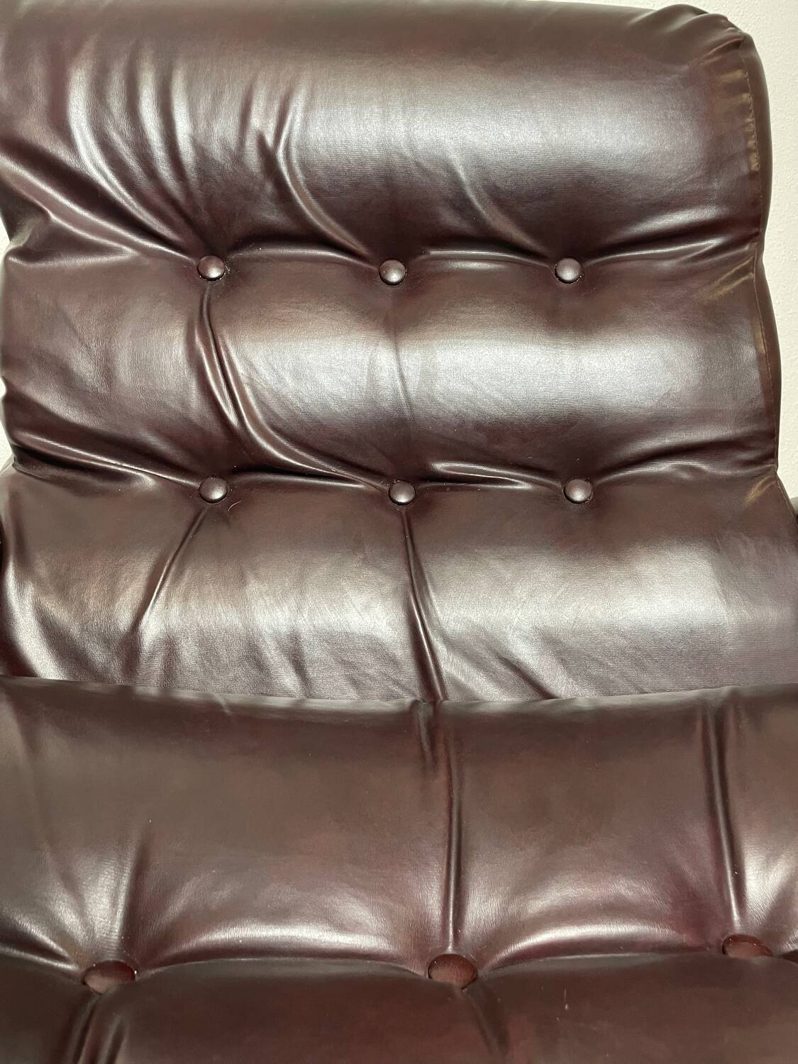 Vintage lounge chair in imitation leather from the 70s