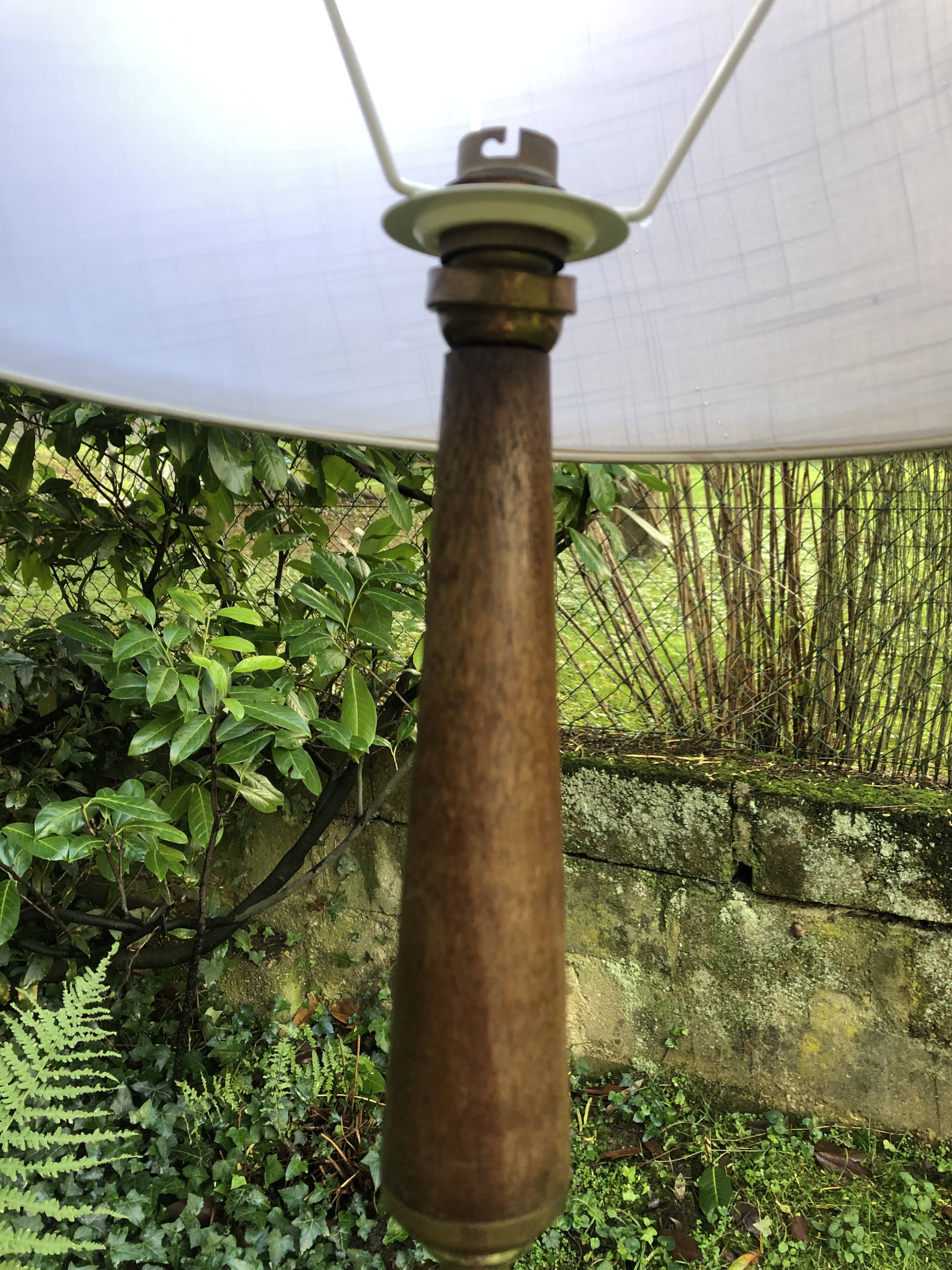 Vintage 1960s floor lamp with shelf