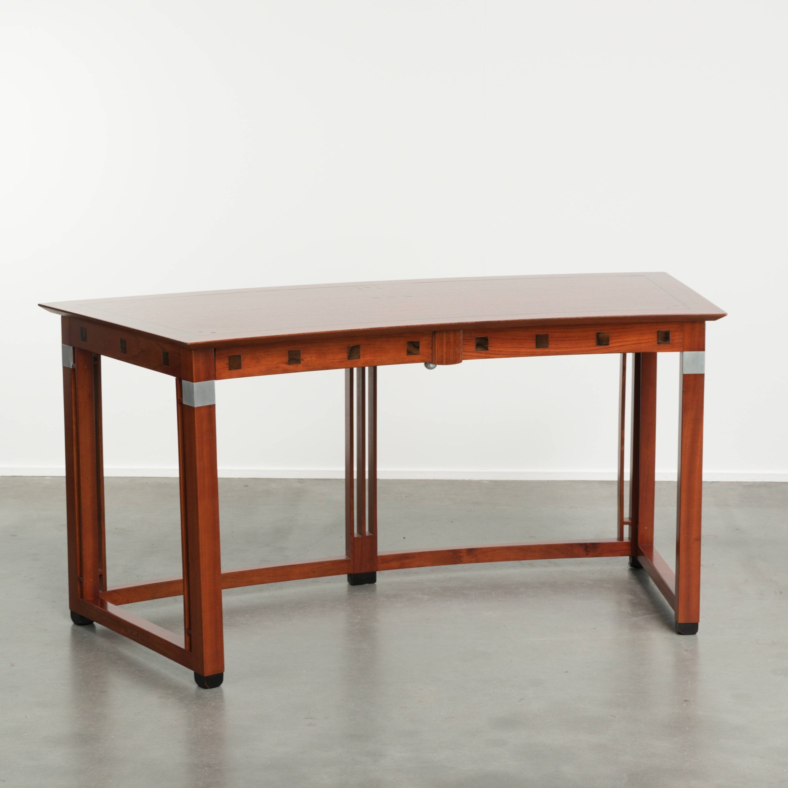 Luxurious curved writing desk/office desk in Art Deco design