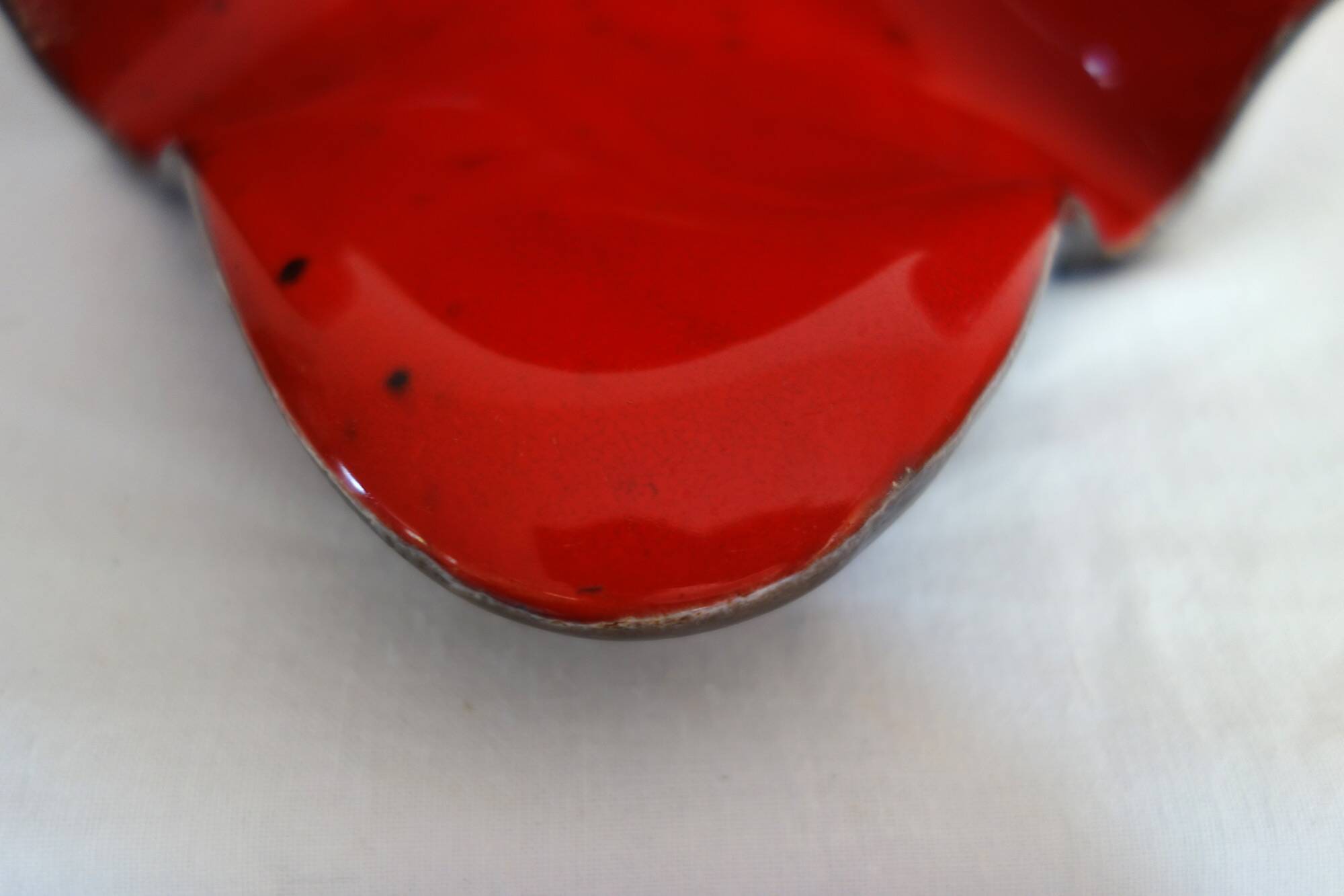 Ceramic handkerchief pocket empty vase from the 50s/60s France