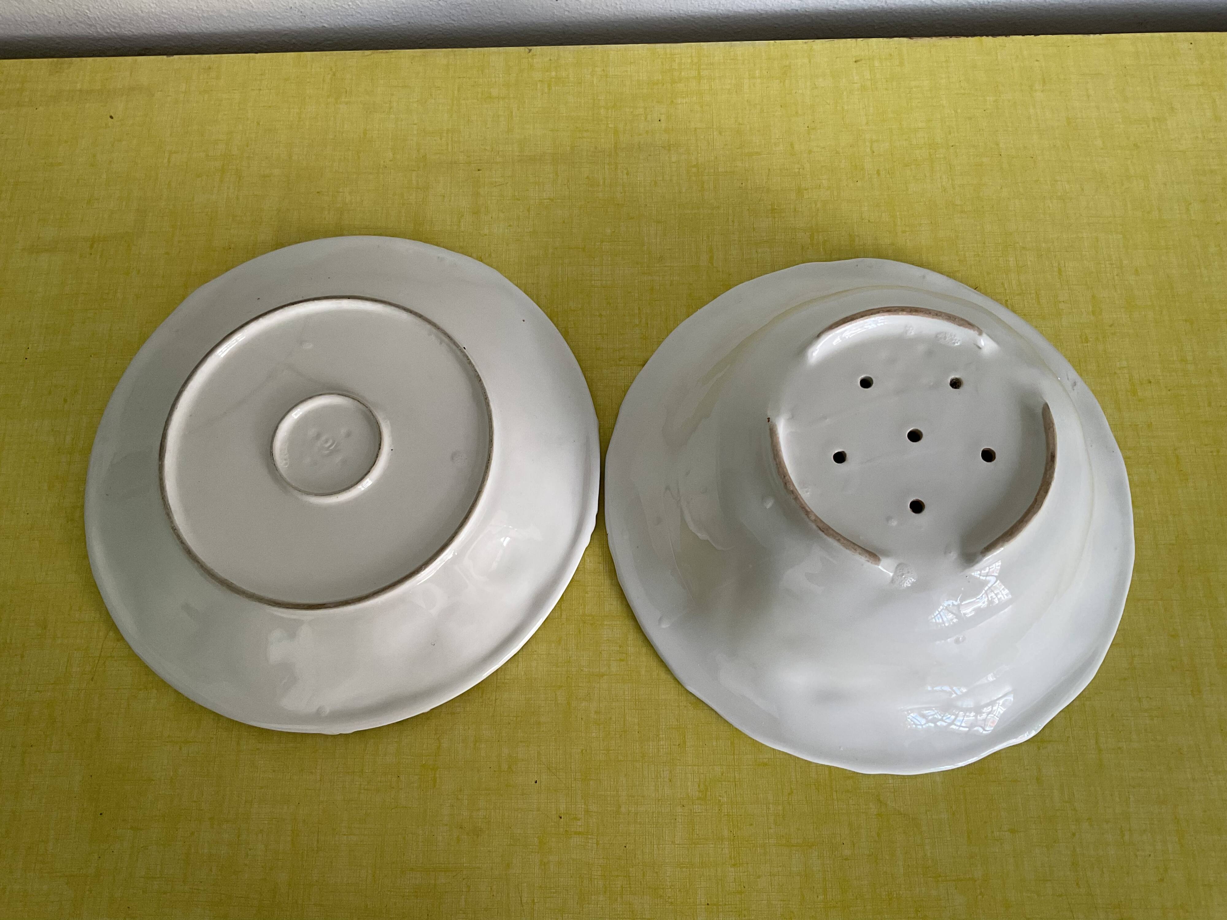 Égouttoir et plat barbotine céramique vintage