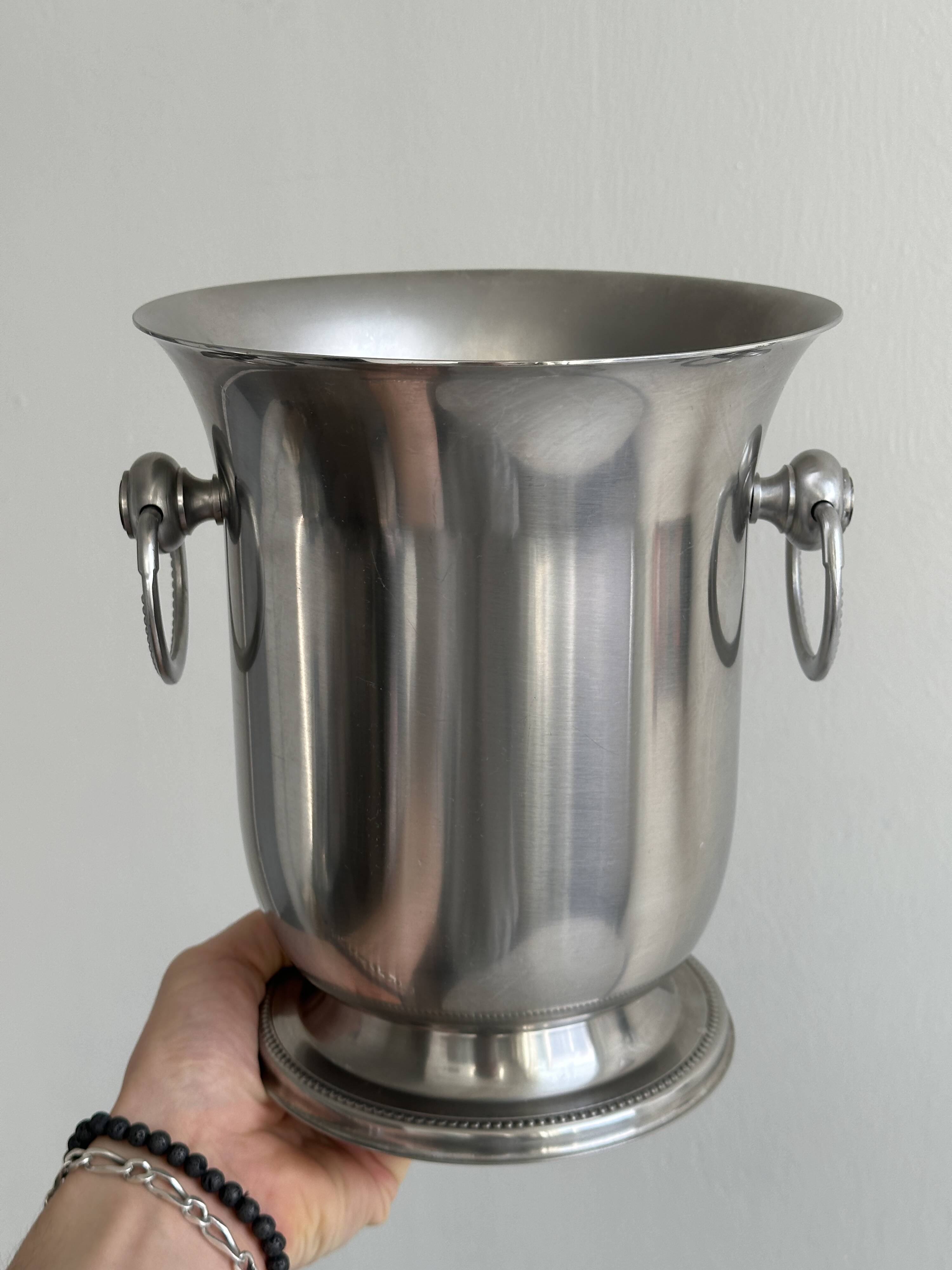 Metal champagne bucket