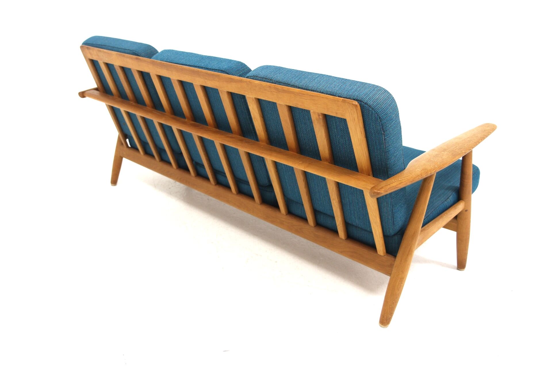 Scandinavian 3-seater sofa "Cigar chair GE 240" Hans J. Wegner, Denmark, 1960
