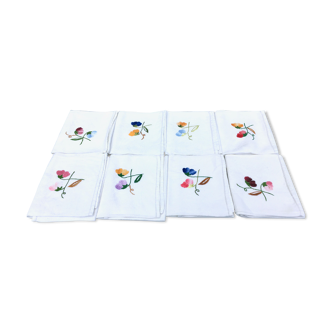 Set of 8 embroidered napkins