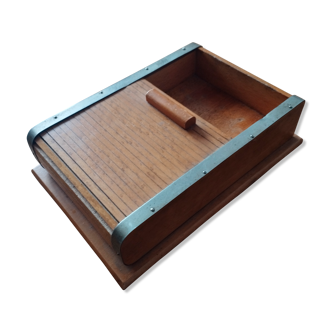 Curtain box