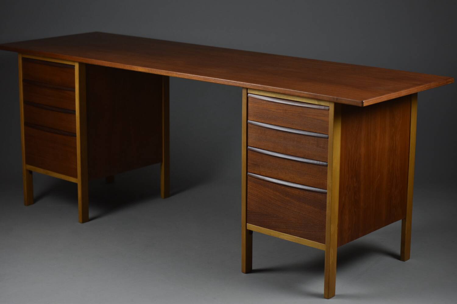 Bureau scandinave en teck et hêtre, années 1960