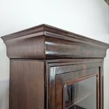 Louis Philippe period glass cabinet in flamed mahogany