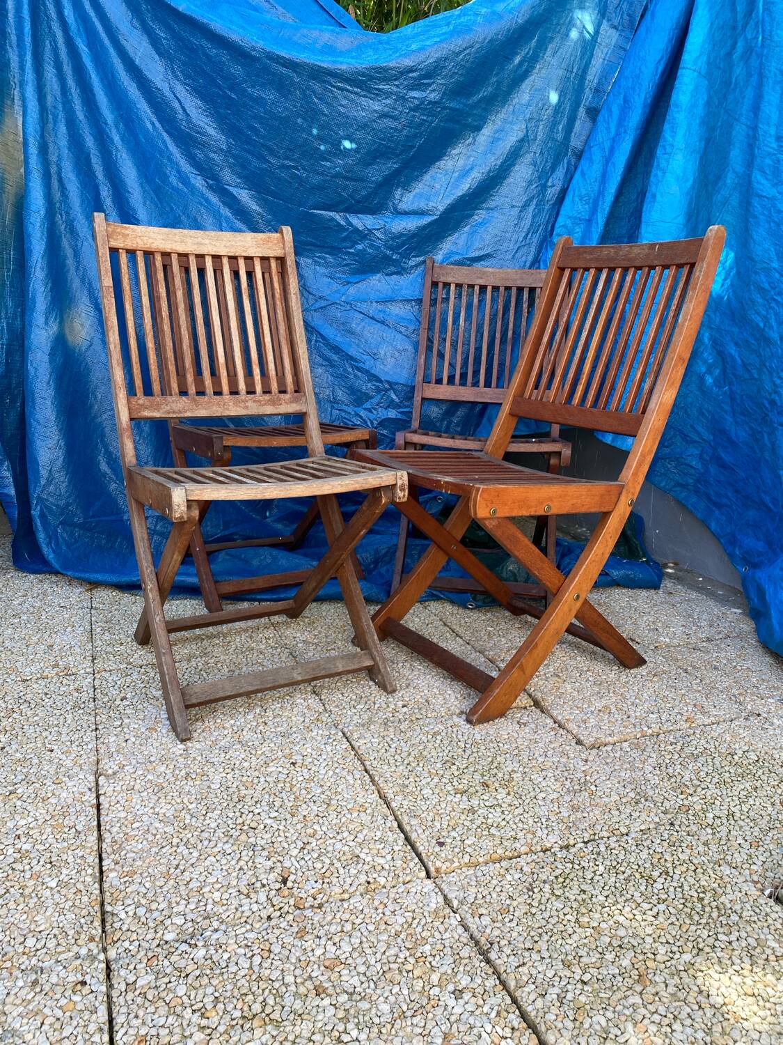 Set of 4 folding garden chairs in exotic wood