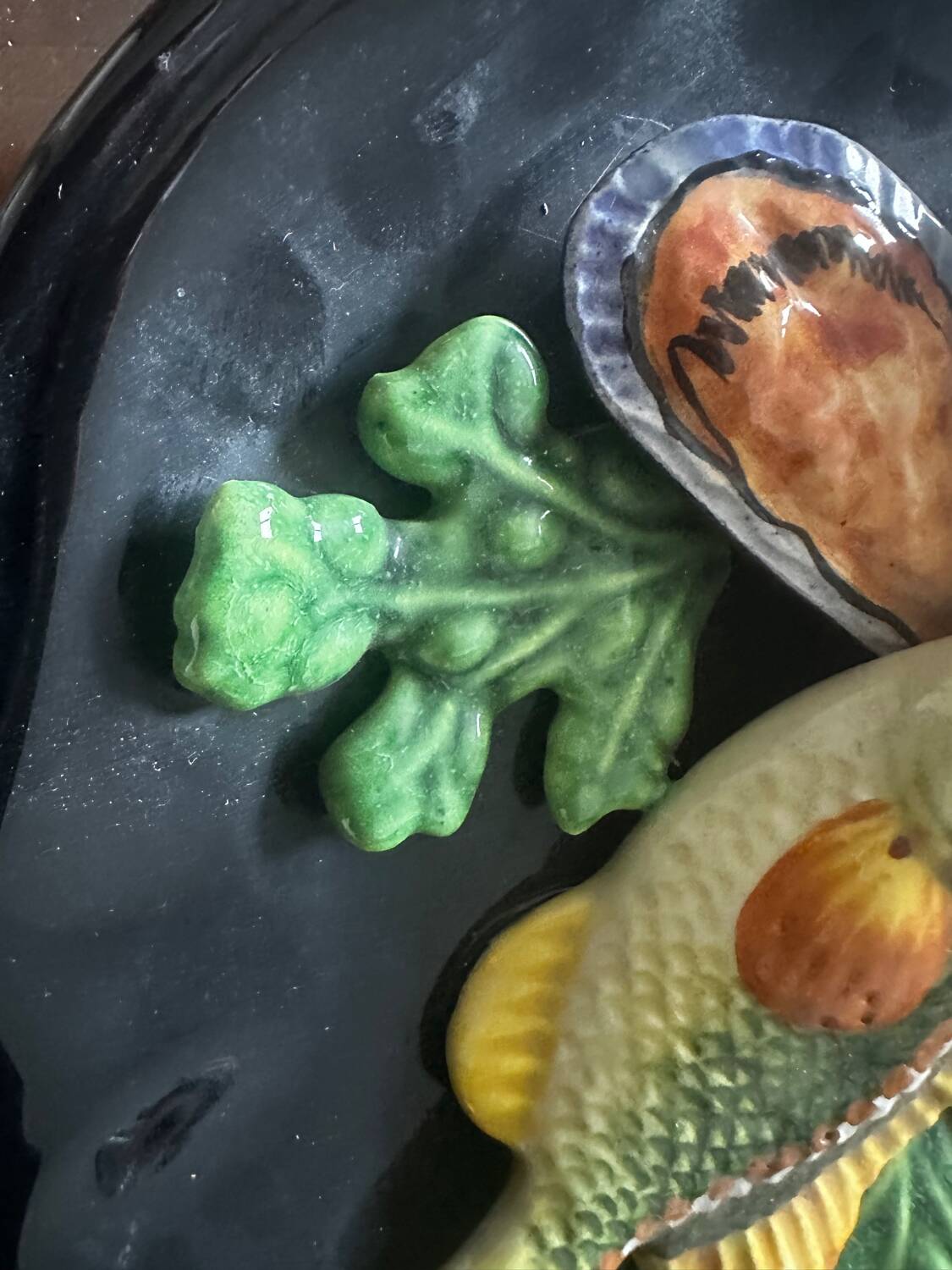 trompe l'oeil plate - Vallauris Majolica - Fish/Seafood -