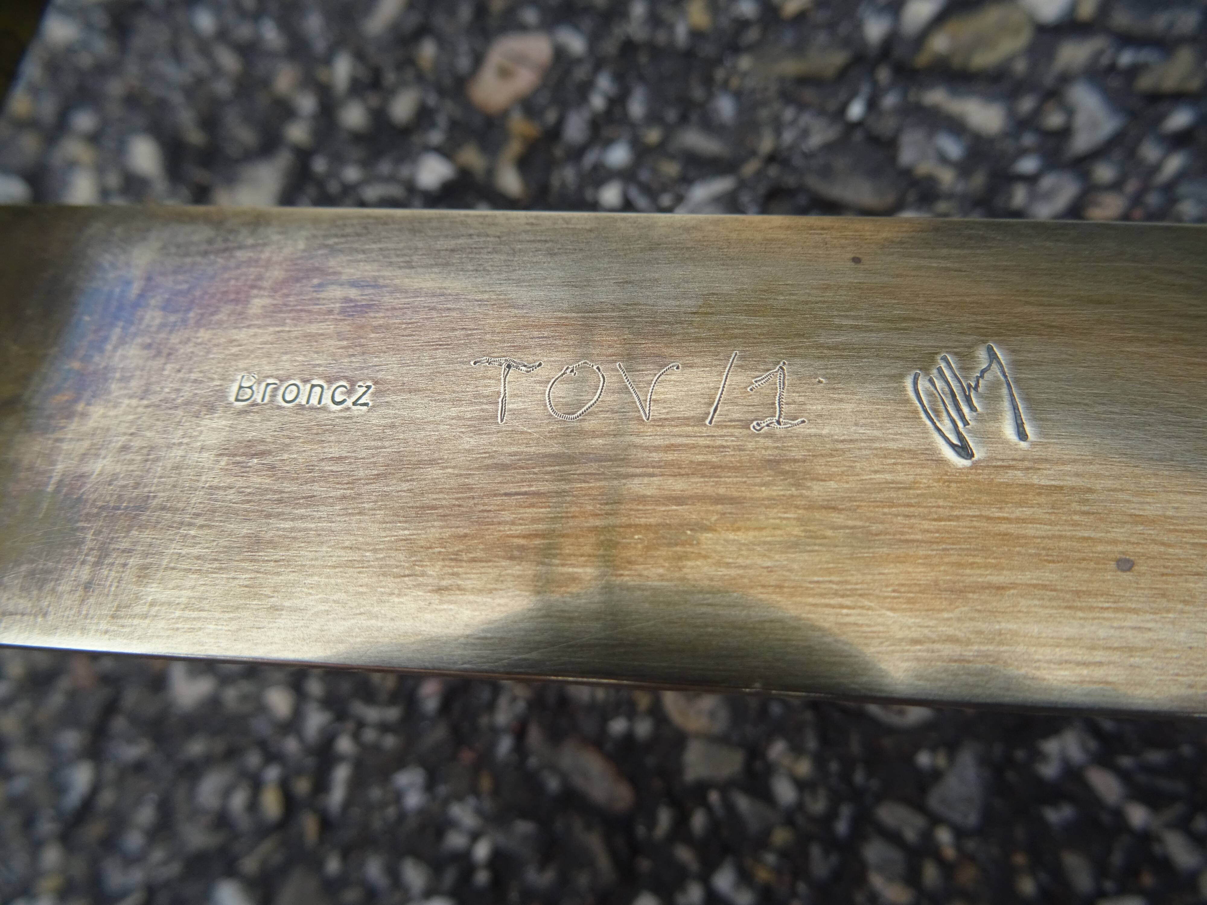 Coffee table low oval bronze doré Jacques Quinet 1950/1960