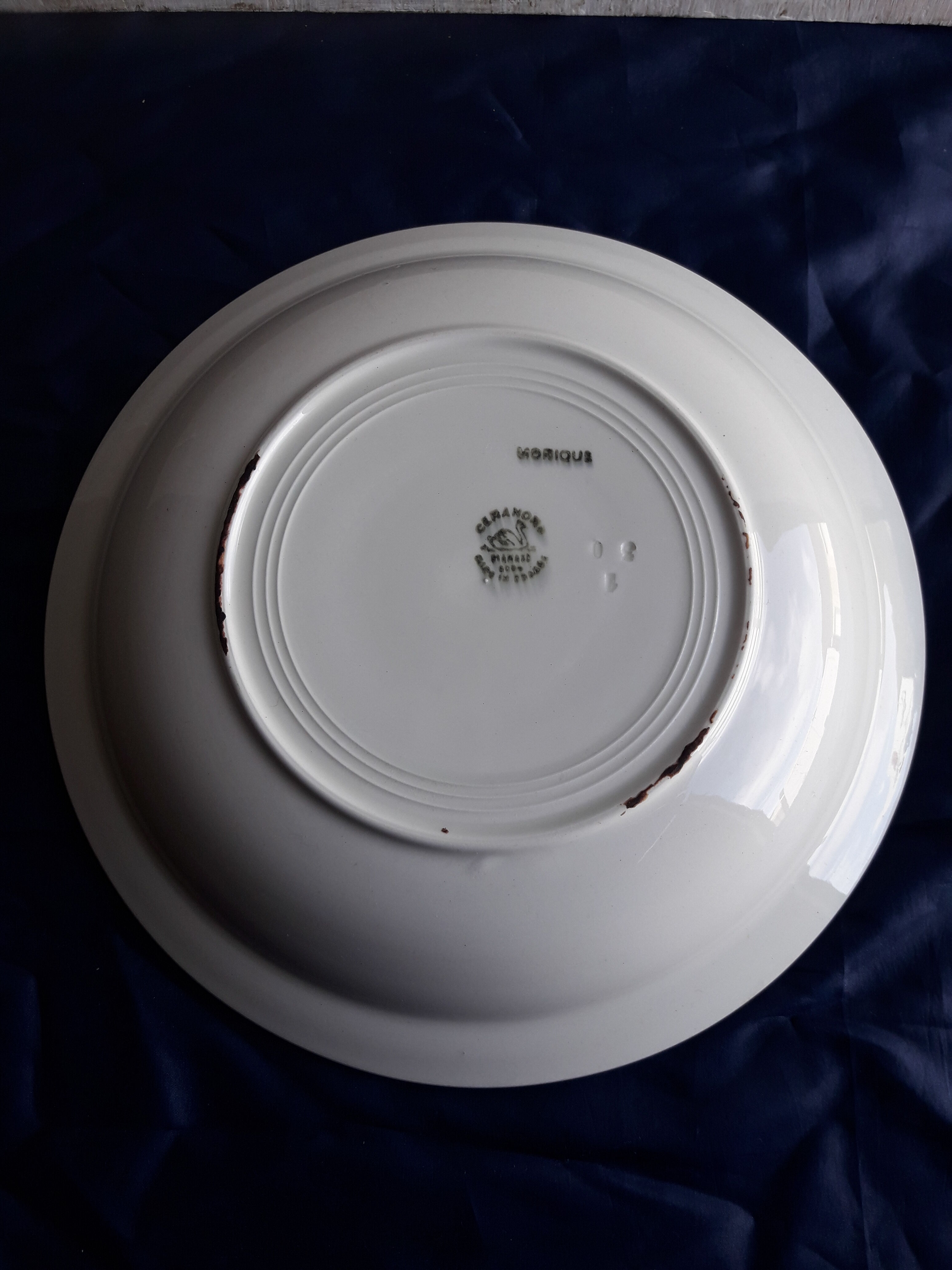 Ceranord model Monique diam hollow round dish 29.5 cm