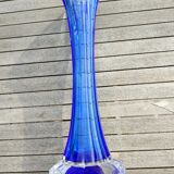 Grand vase bleu en cristal