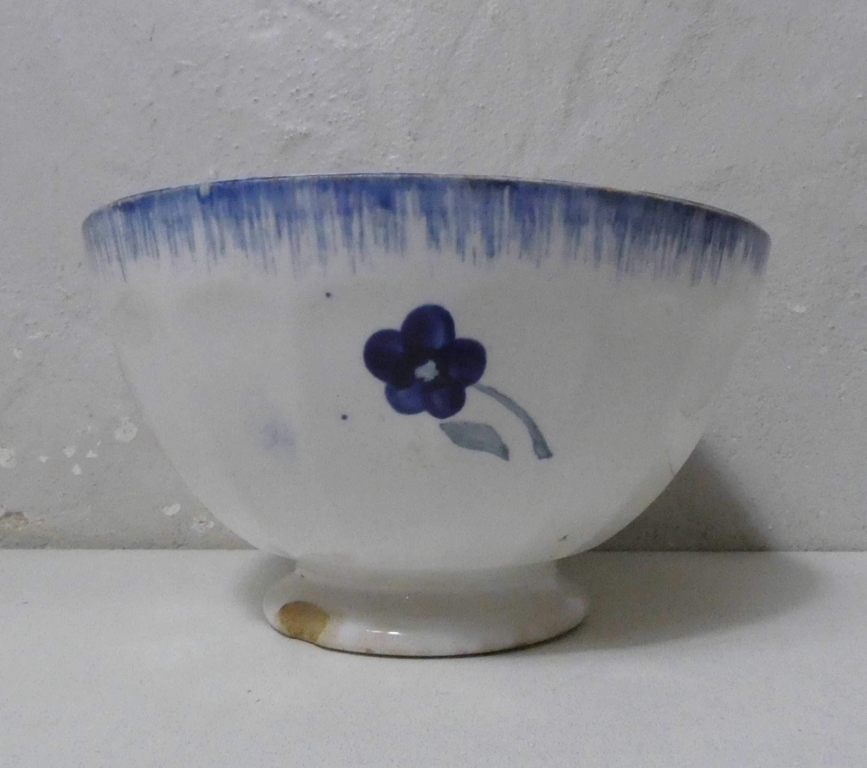 Old bowl digoin marie lou