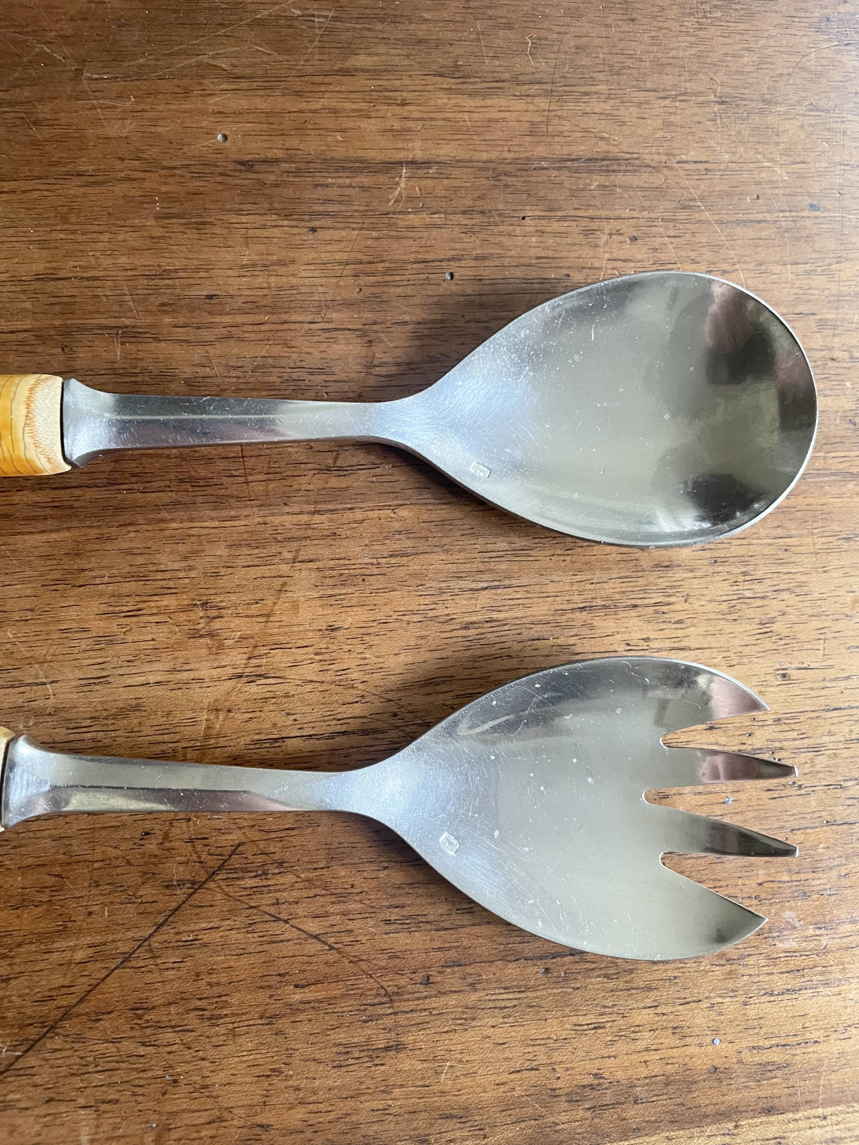Salad servers with bamboo handles