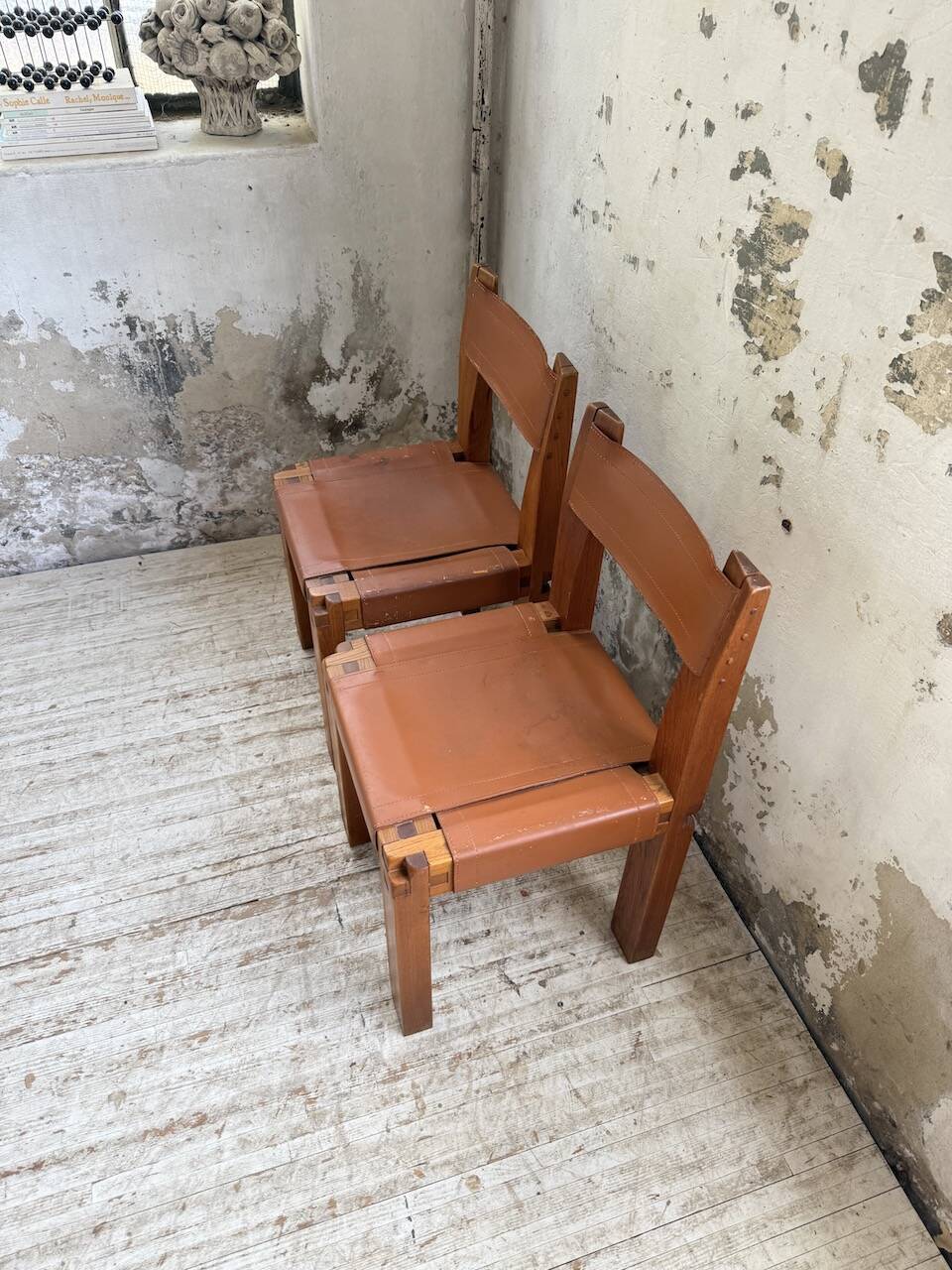 Paire de chaises Pierre Chapo S11