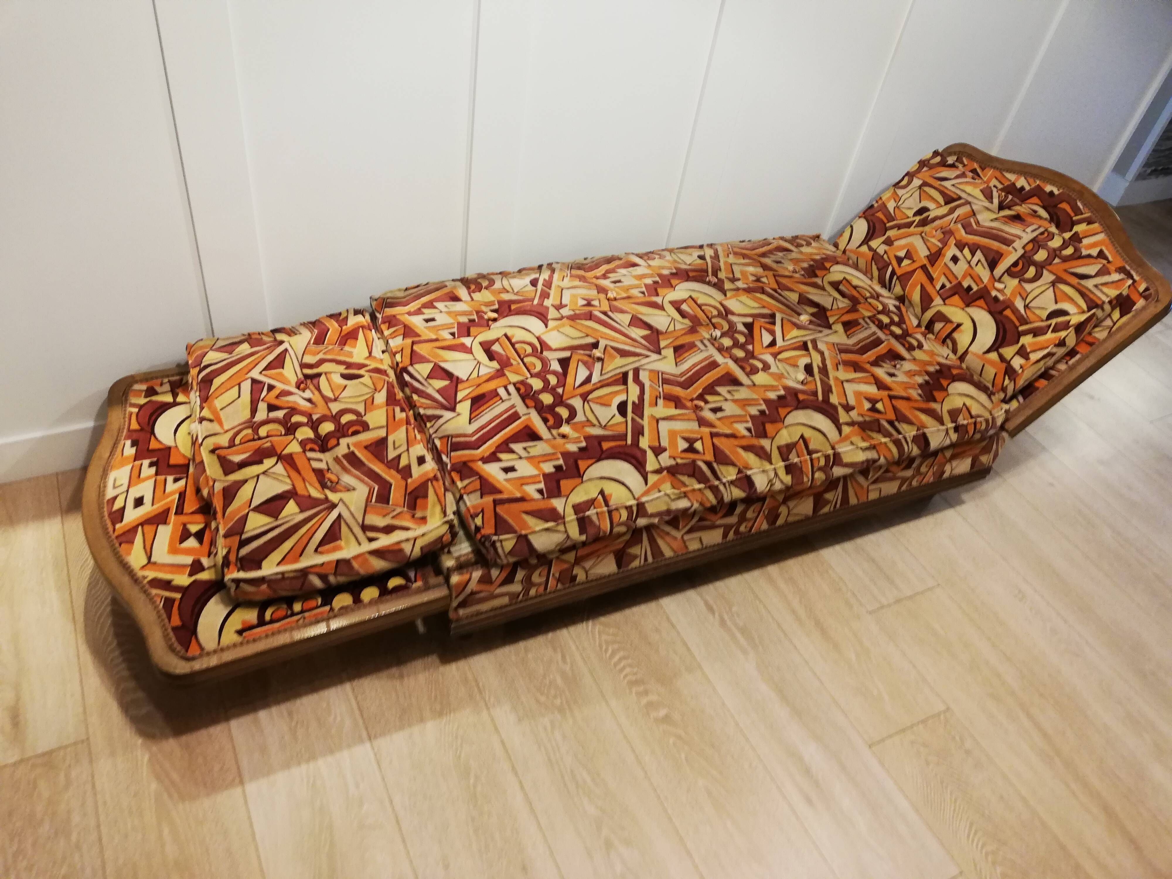 Bed or daybed bench 1920