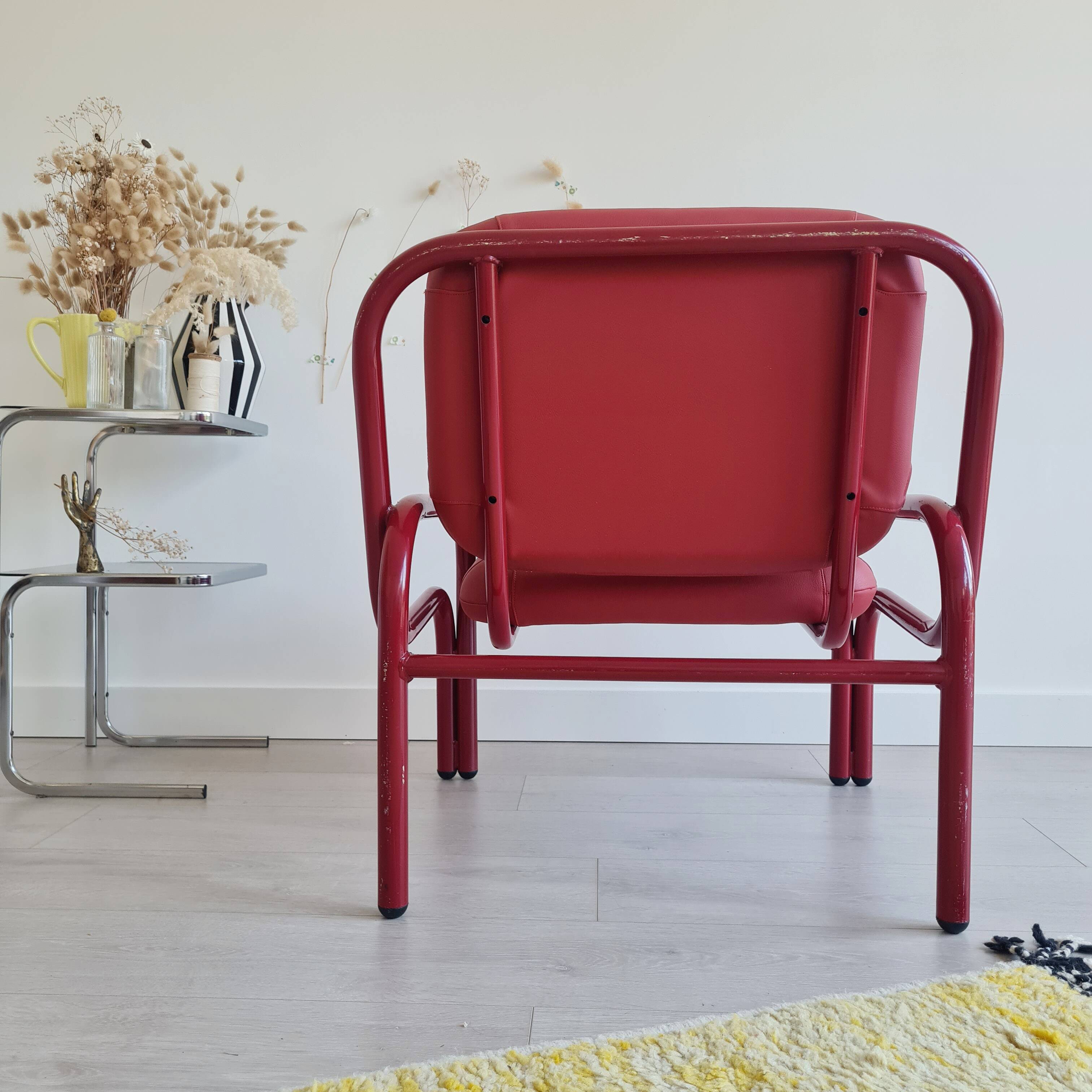 Fauteuil design italien rouge années 80