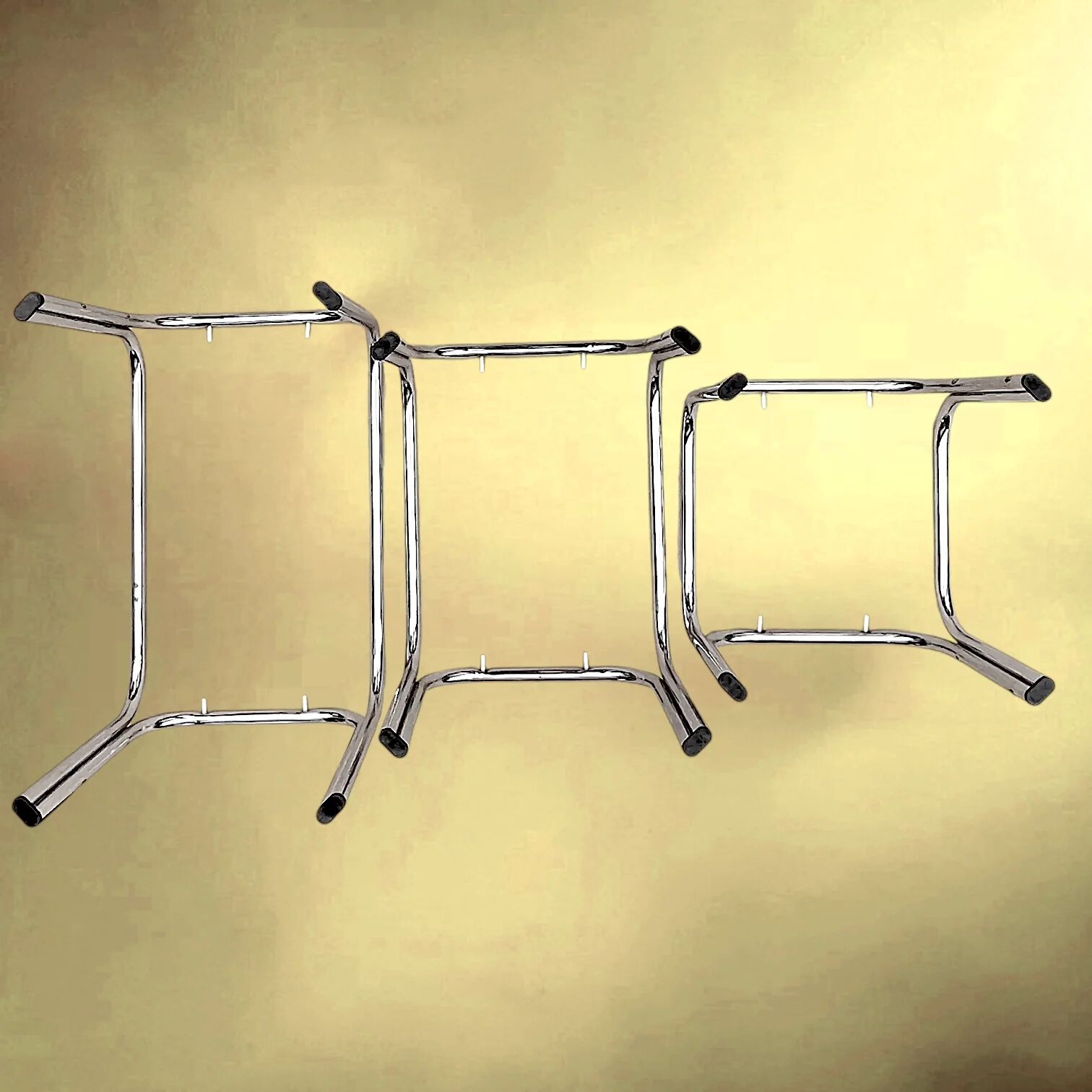 Set of nesting tables in chrome metal and smoked glass – 1970s design furniture