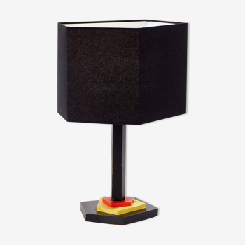 Geometric wooden table lamp