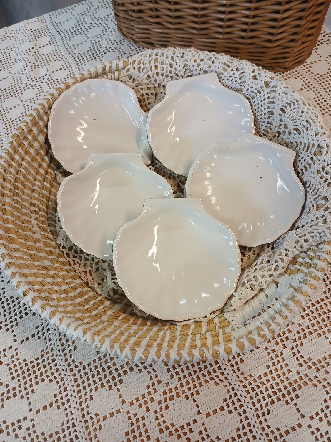 5 Émile Henry scallop dishes