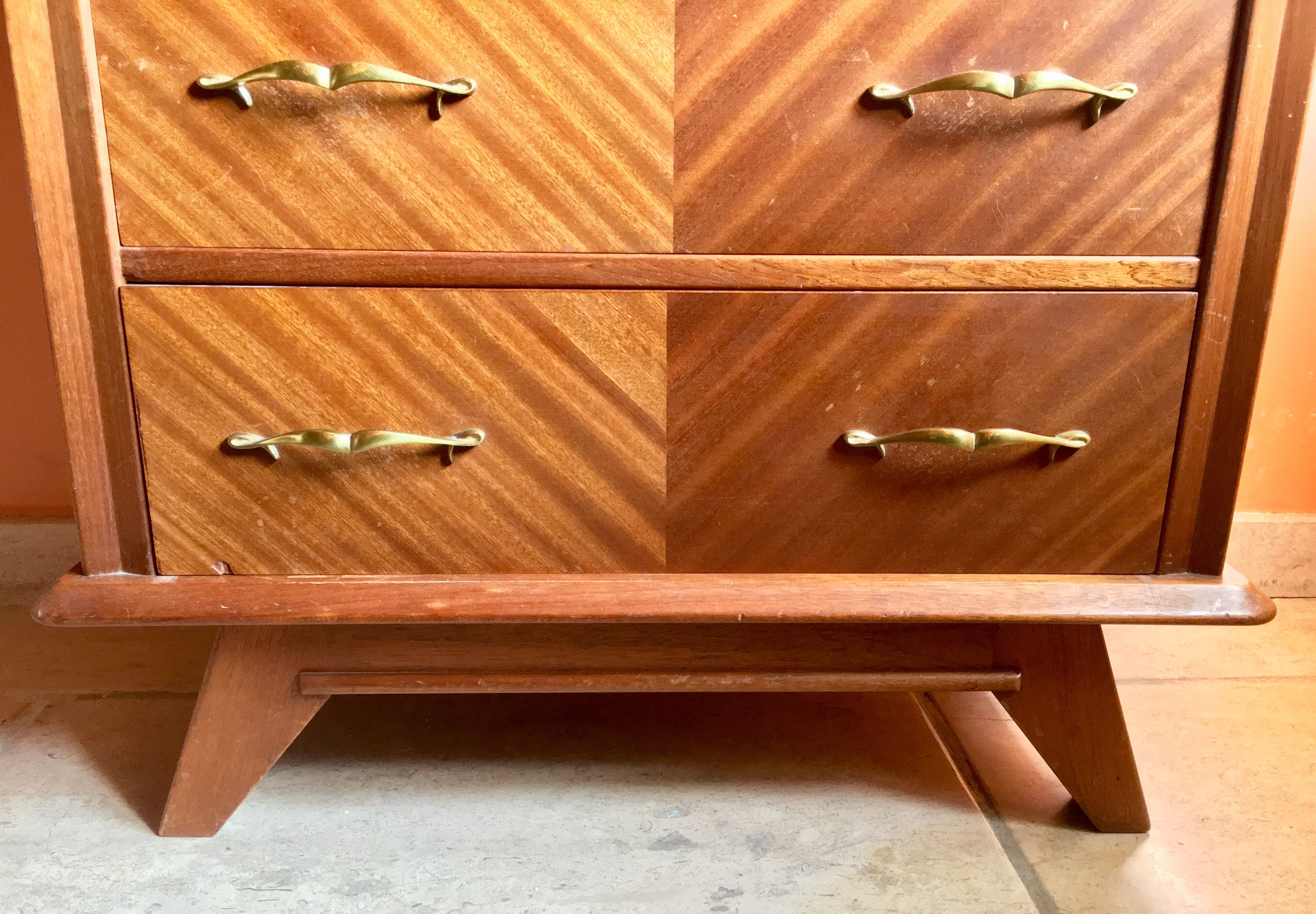 Vintage dresser