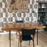 Extendable table designed by Alain Richard