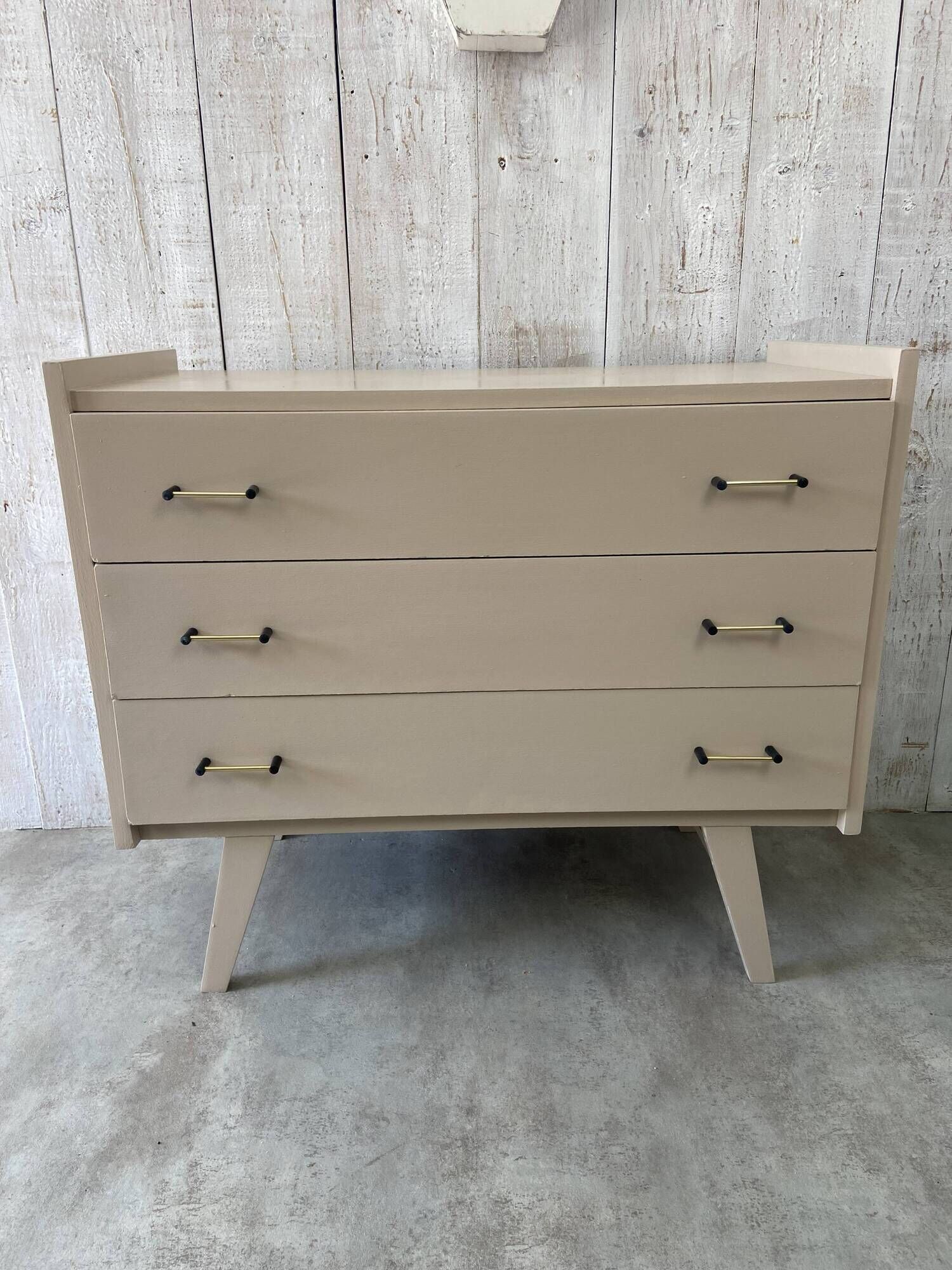 60's chest of drawers