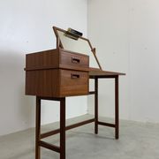 Coiffeuse en teck du milieu du siècle par AB Glas & Trä, années 1960