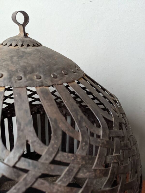 Cage à oiseaux en fer forgé fabrication artisanale Inde