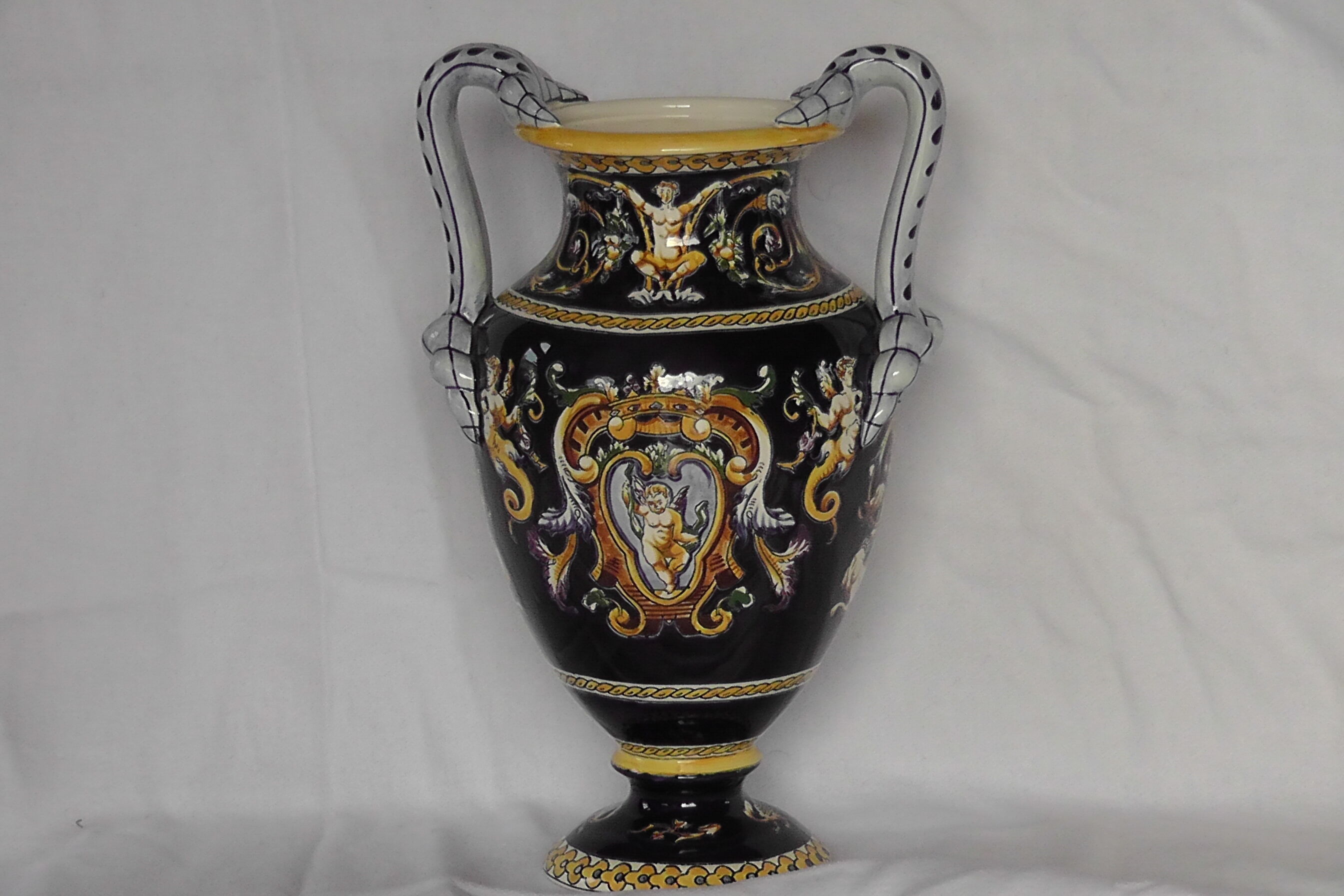 Vase à anses en faïence de Gien