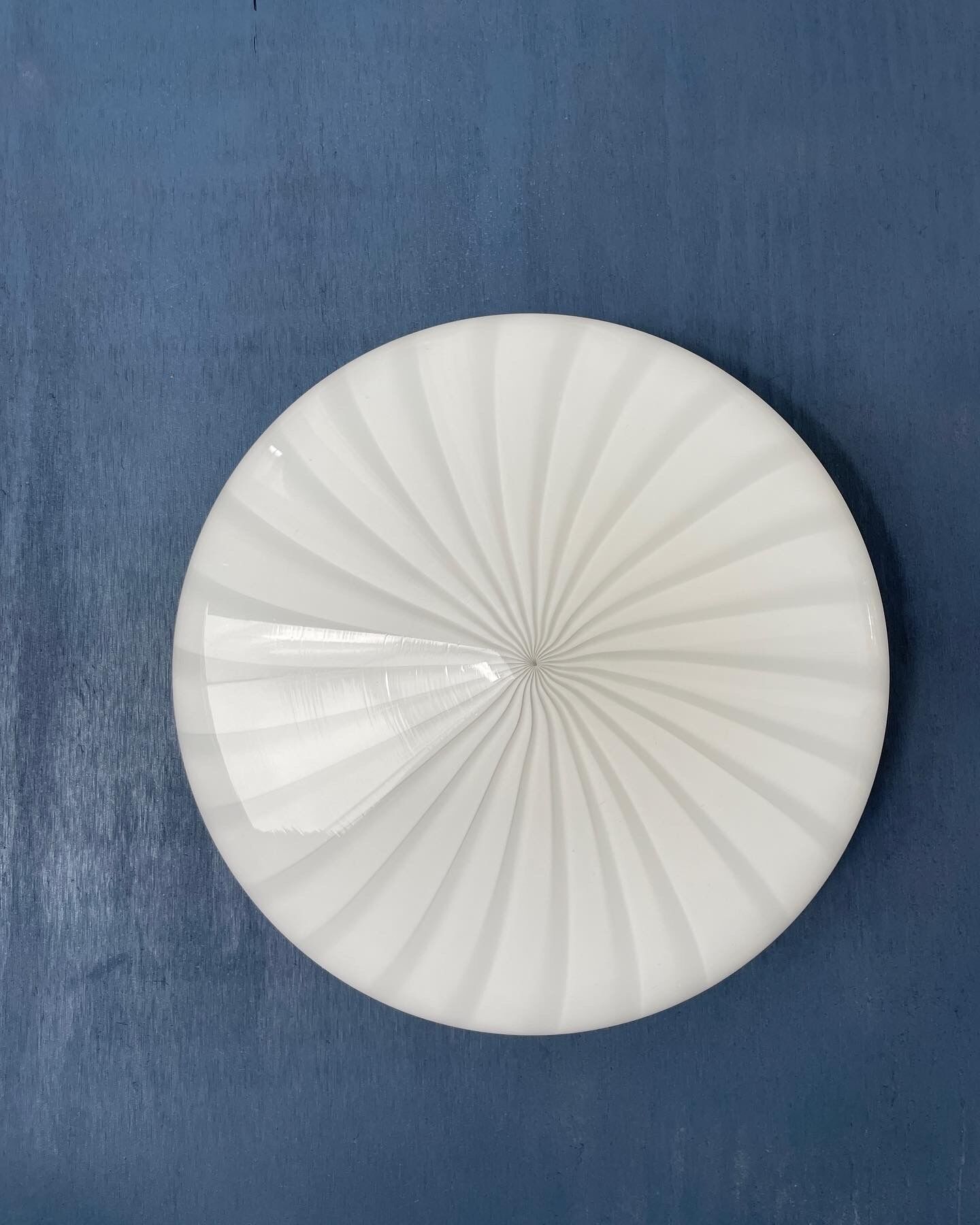 White Murano glass lamp