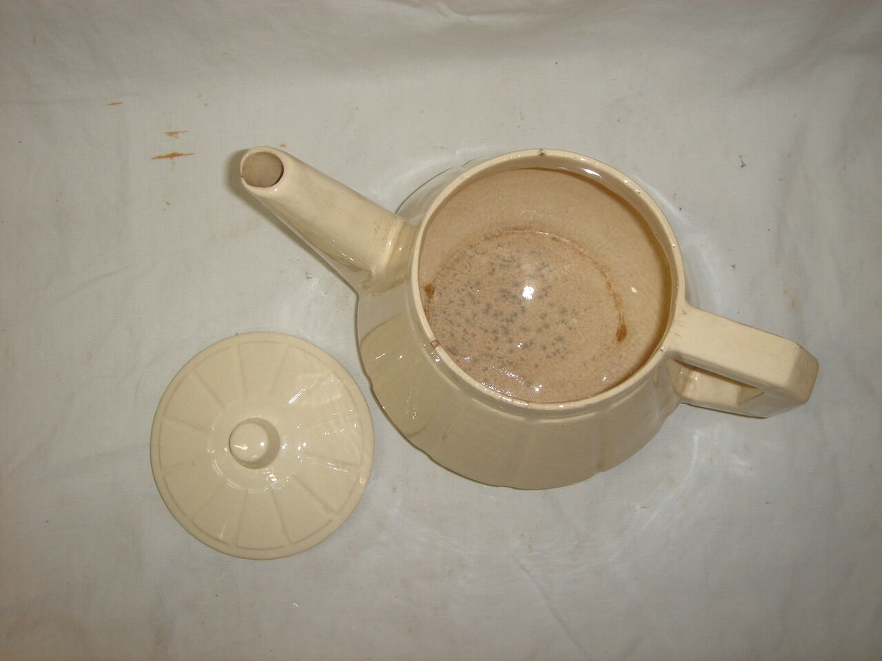 1950 ivory ceramic teapot