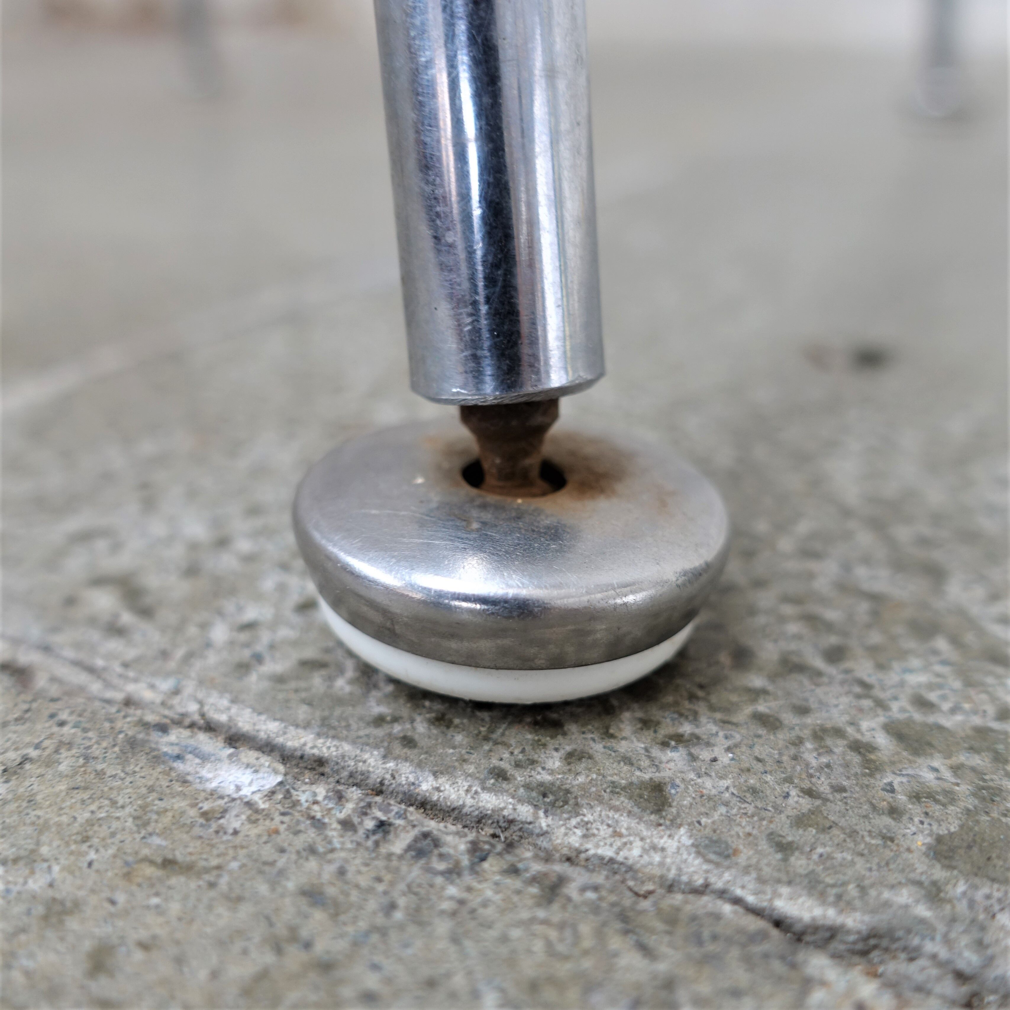 Harry Bertoia bar chair