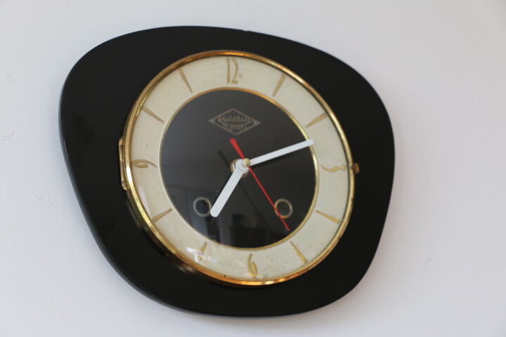 Rectangular clock Lutétia formica black
