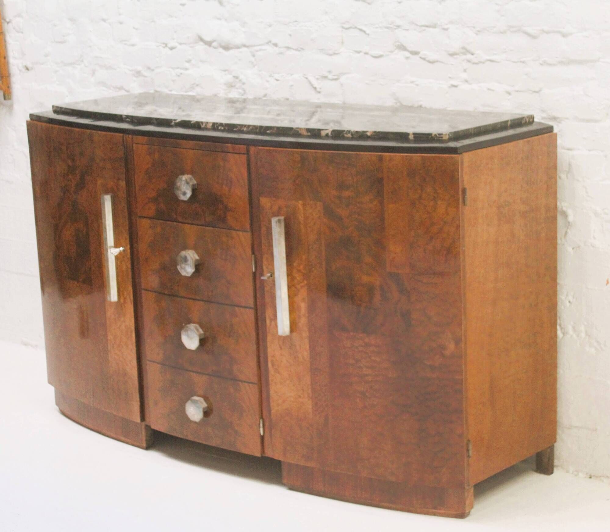 French Art Deco sideboard from the 1930s