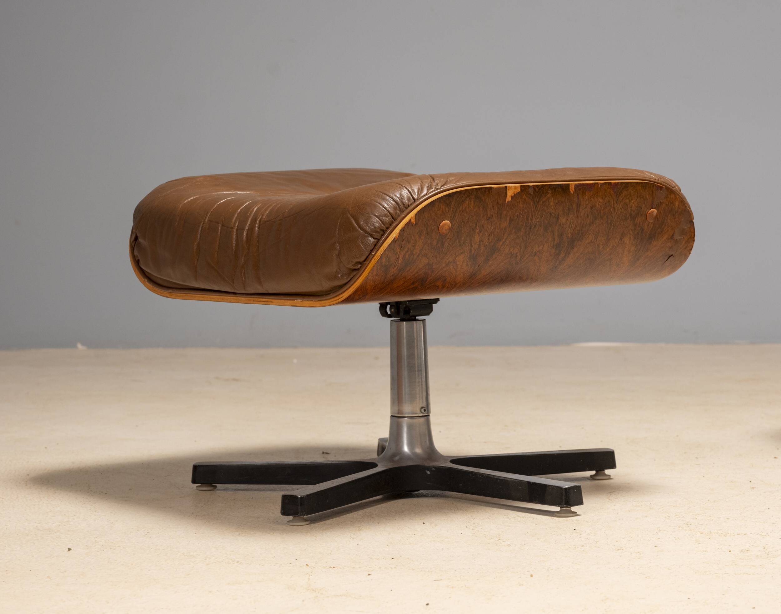 Canadian Lounge Chair and Ottoman, 1960s – Northfield Metal Products