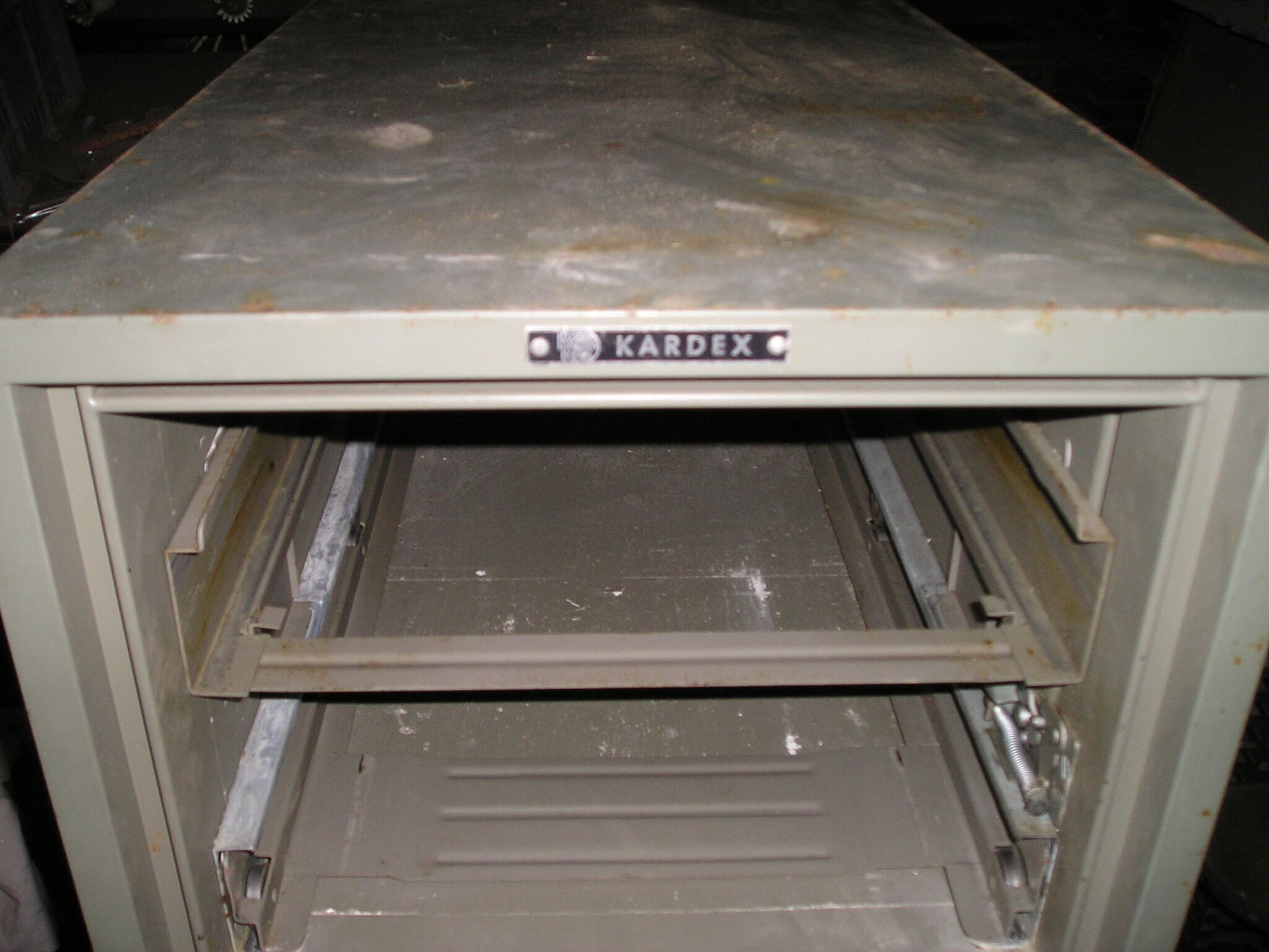 Kardex industrial metal cabinet with 4 drawers + 4 interior drawers